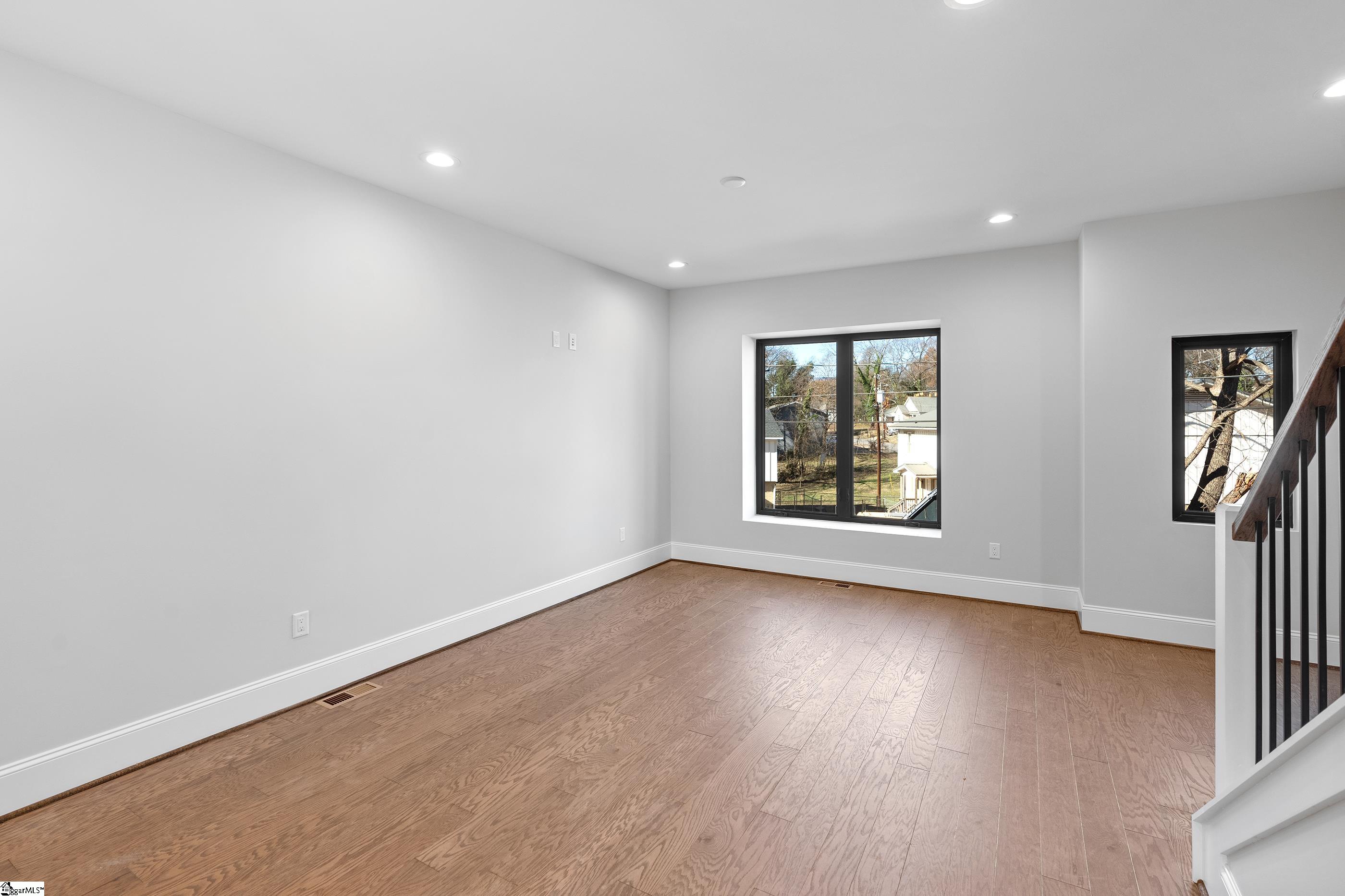 9 Conwell Street Unit 5