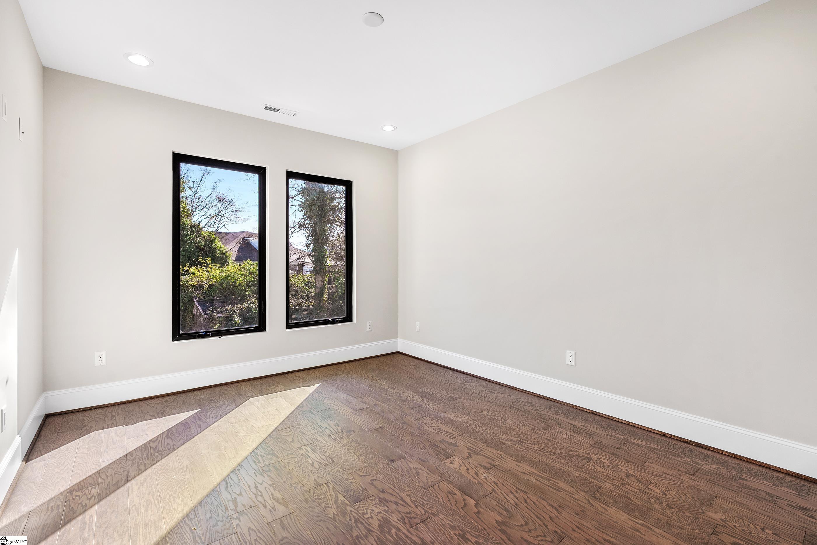 9 Conwell Street Unit 5