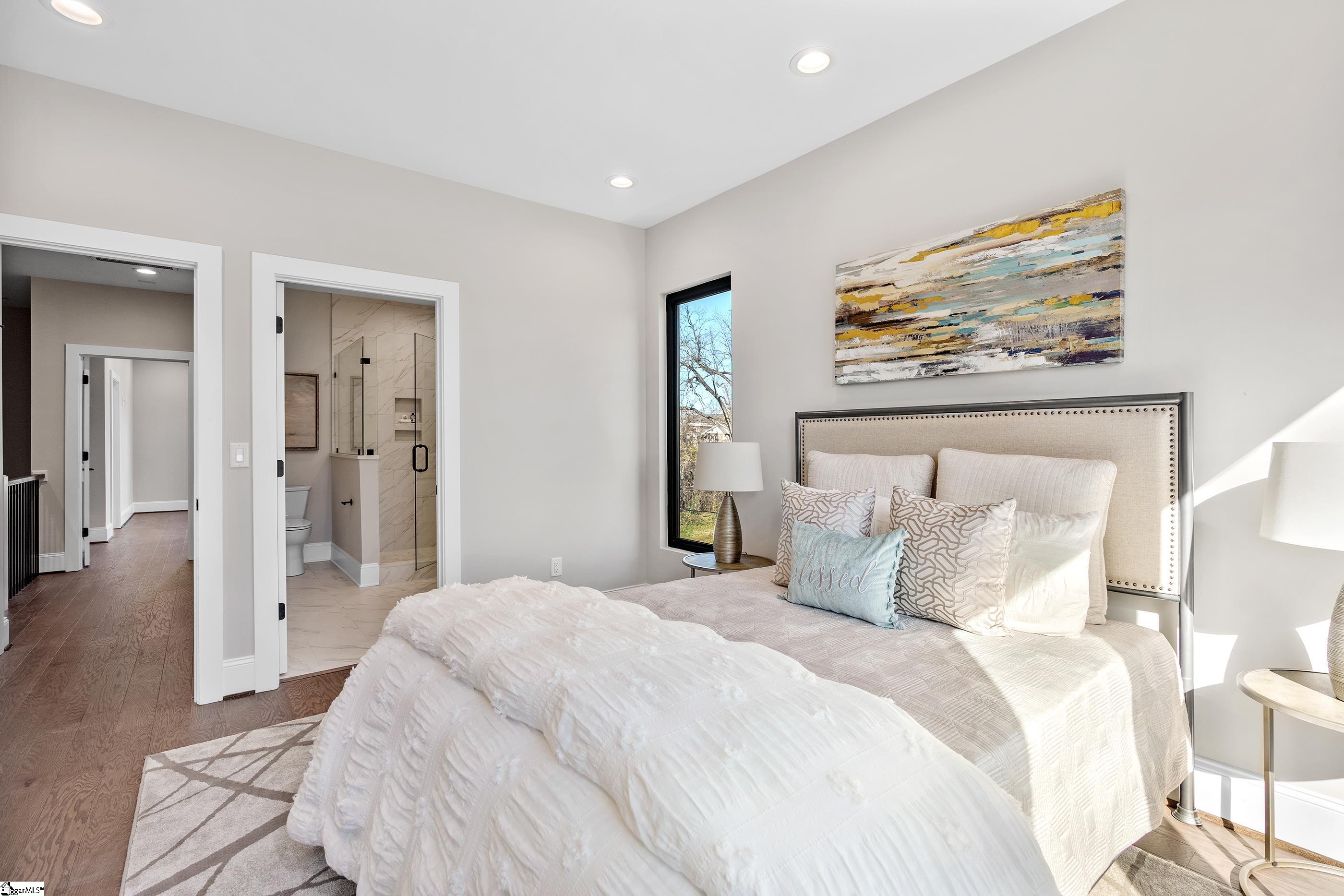 5 Conwell Street Unit 3