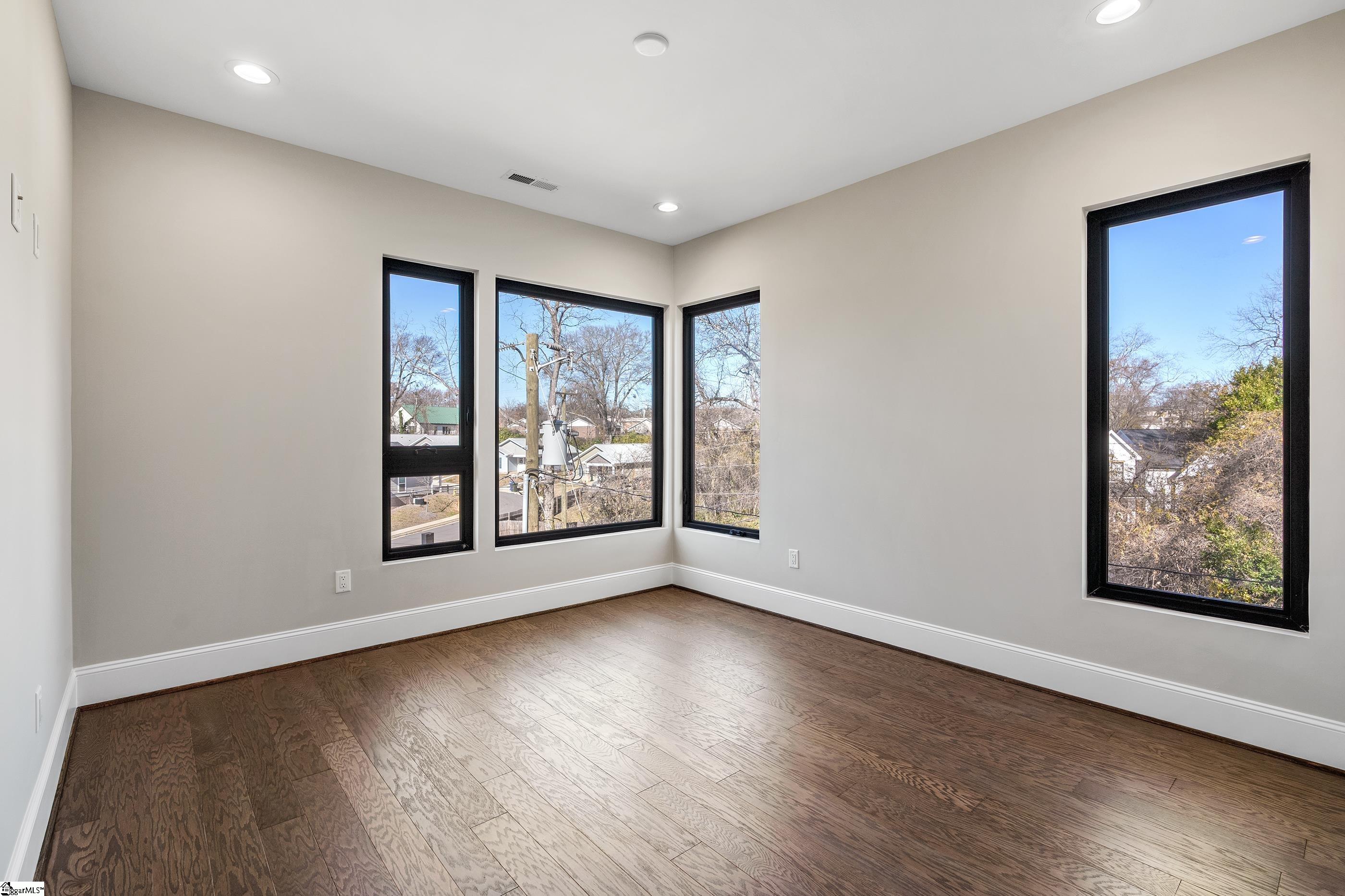 5 Conwell Street Unit 3