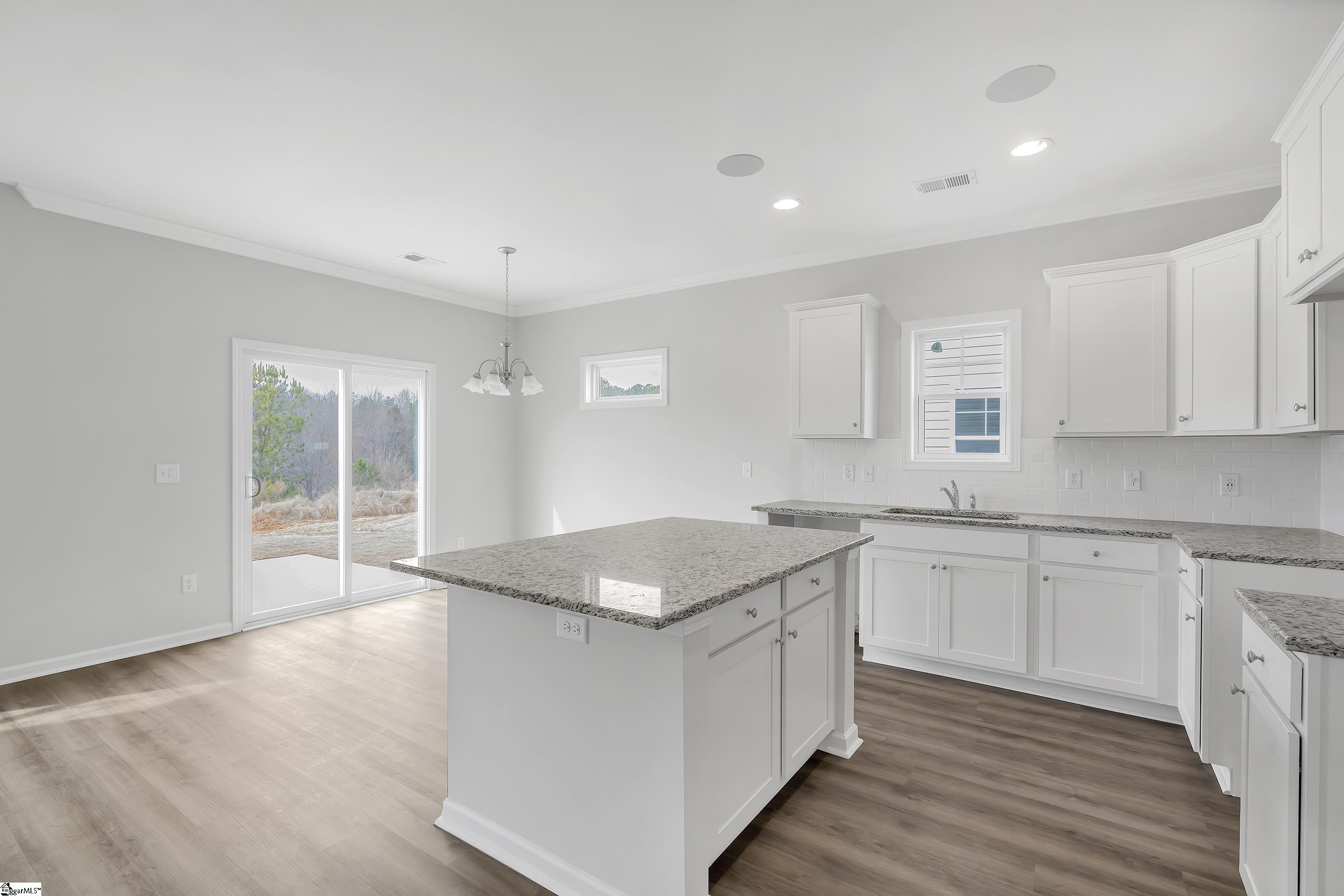 1043 Silverbend Trail