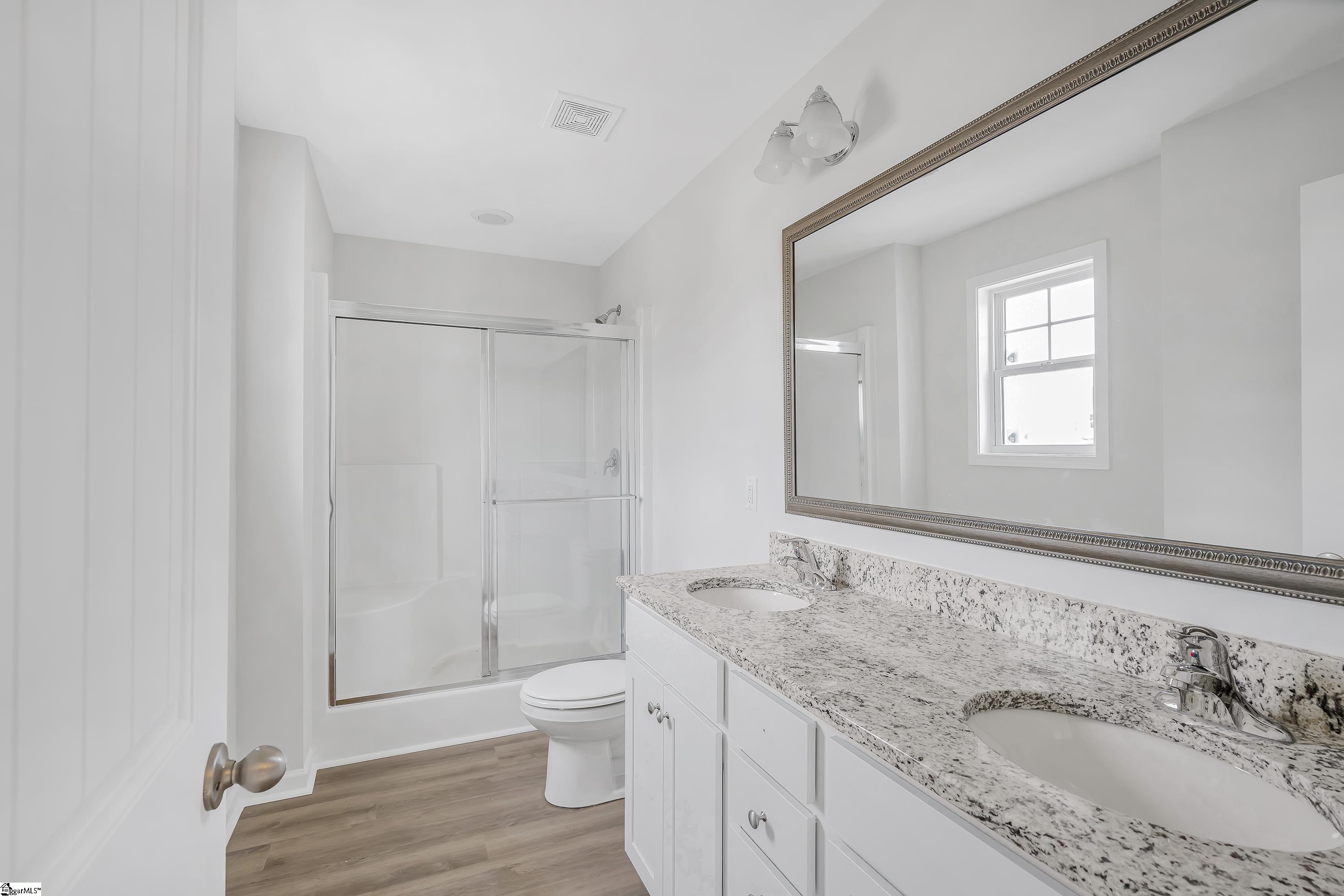 1043 Silverbend Trail