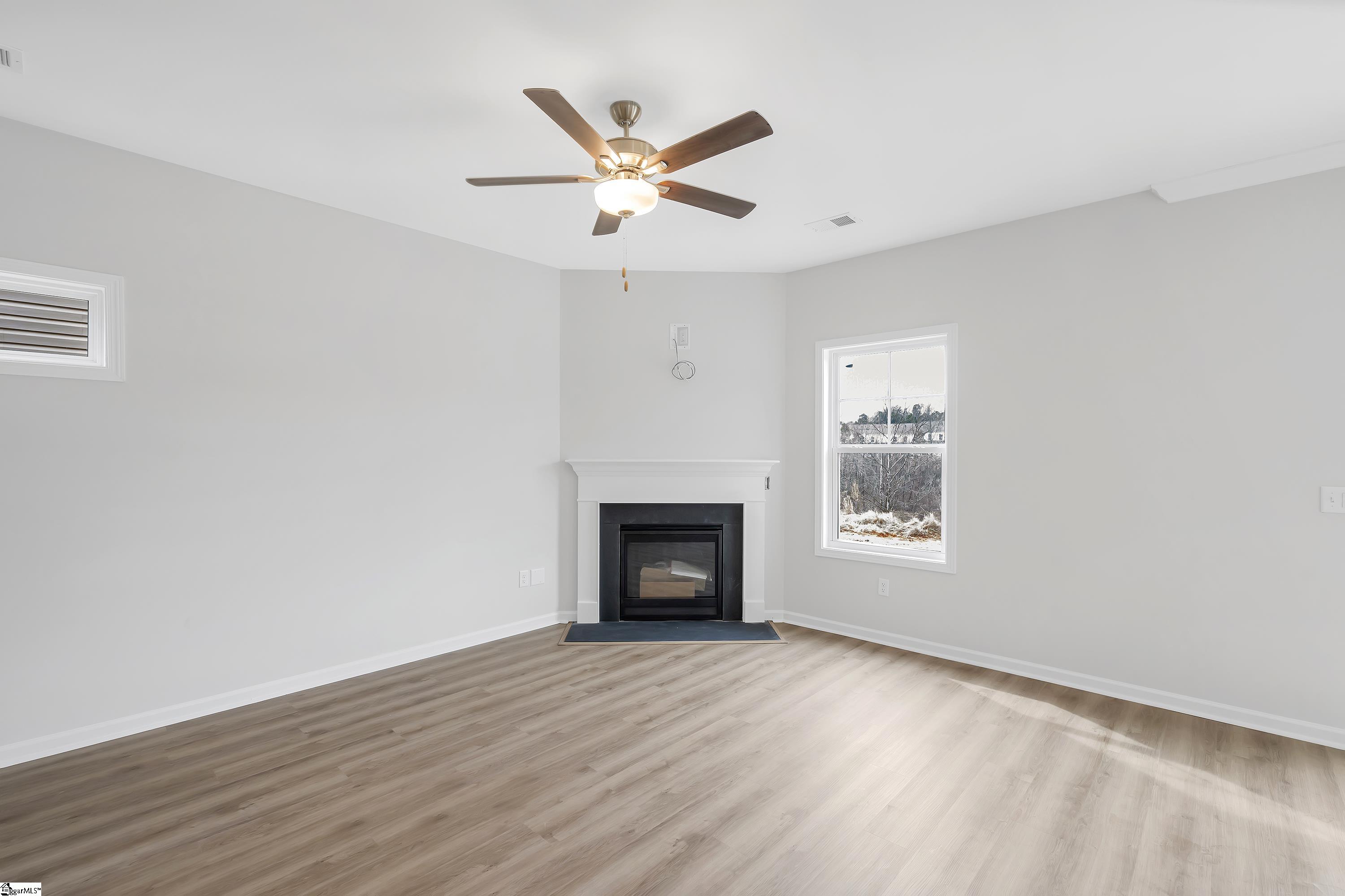 1043 Silverbend Trail