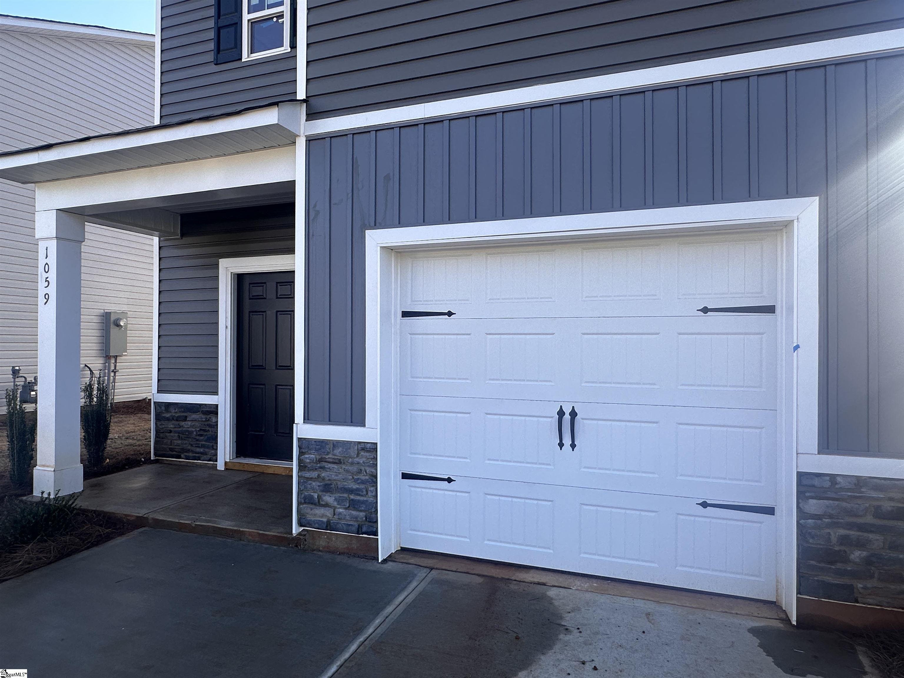 1059 Silverbend Trail