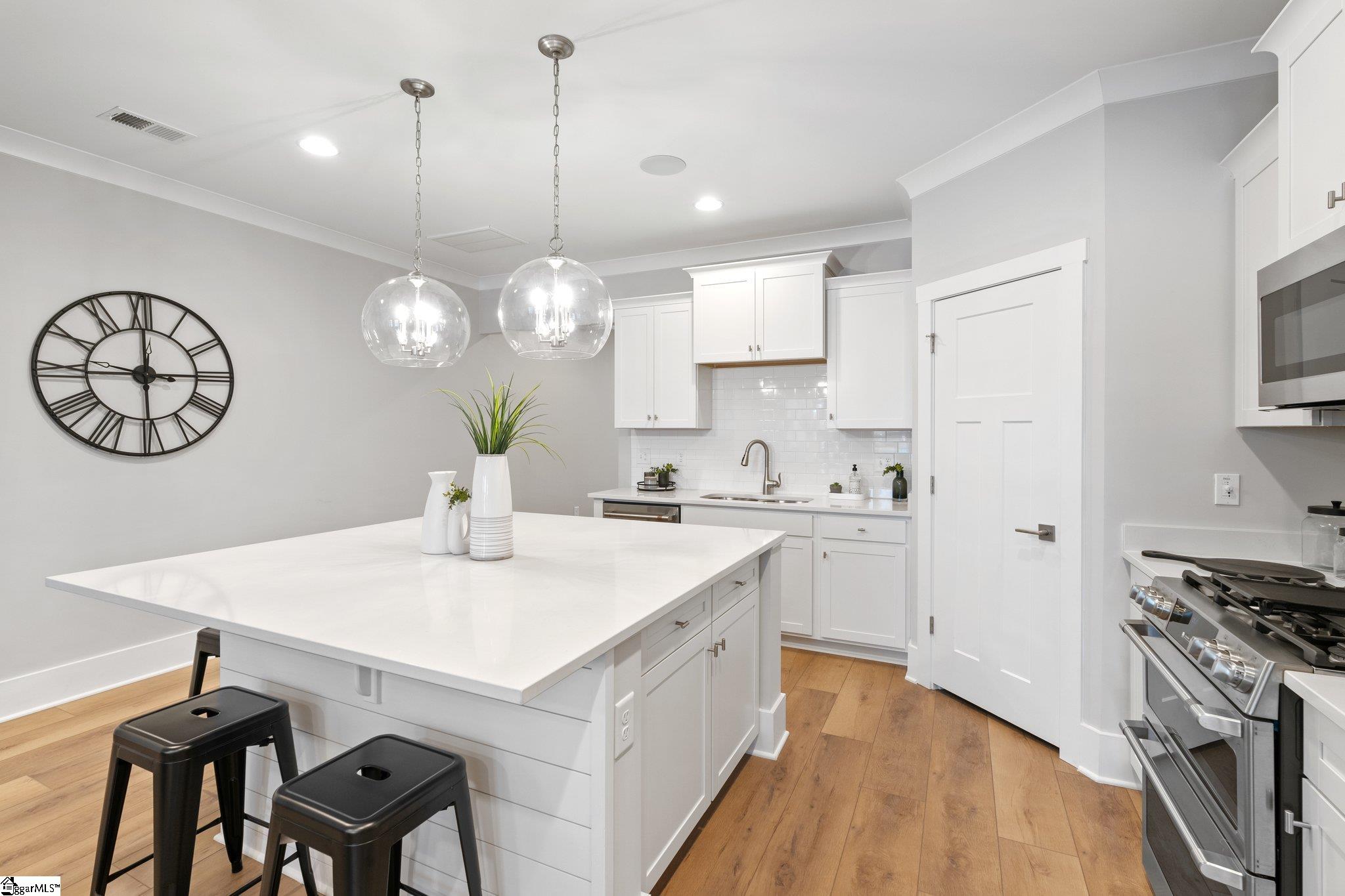 108 Holiday West Unit B