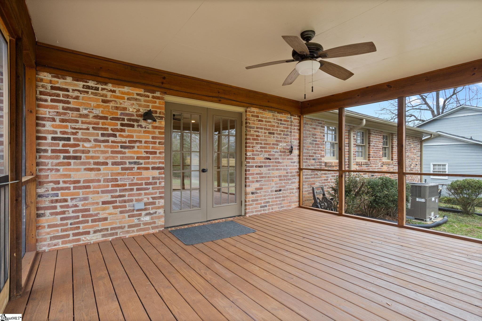 504 Windward Way