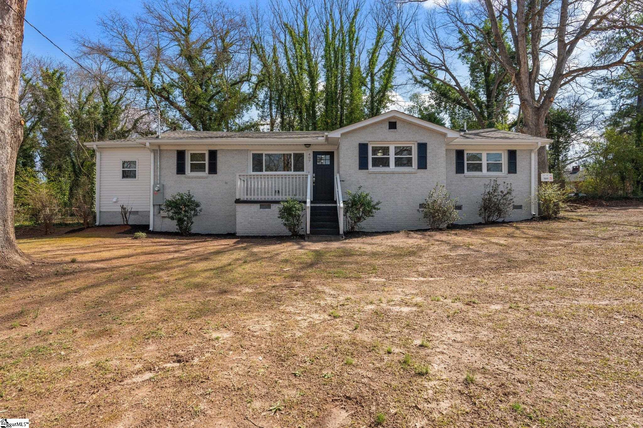 407 E Dorchester Boulevard