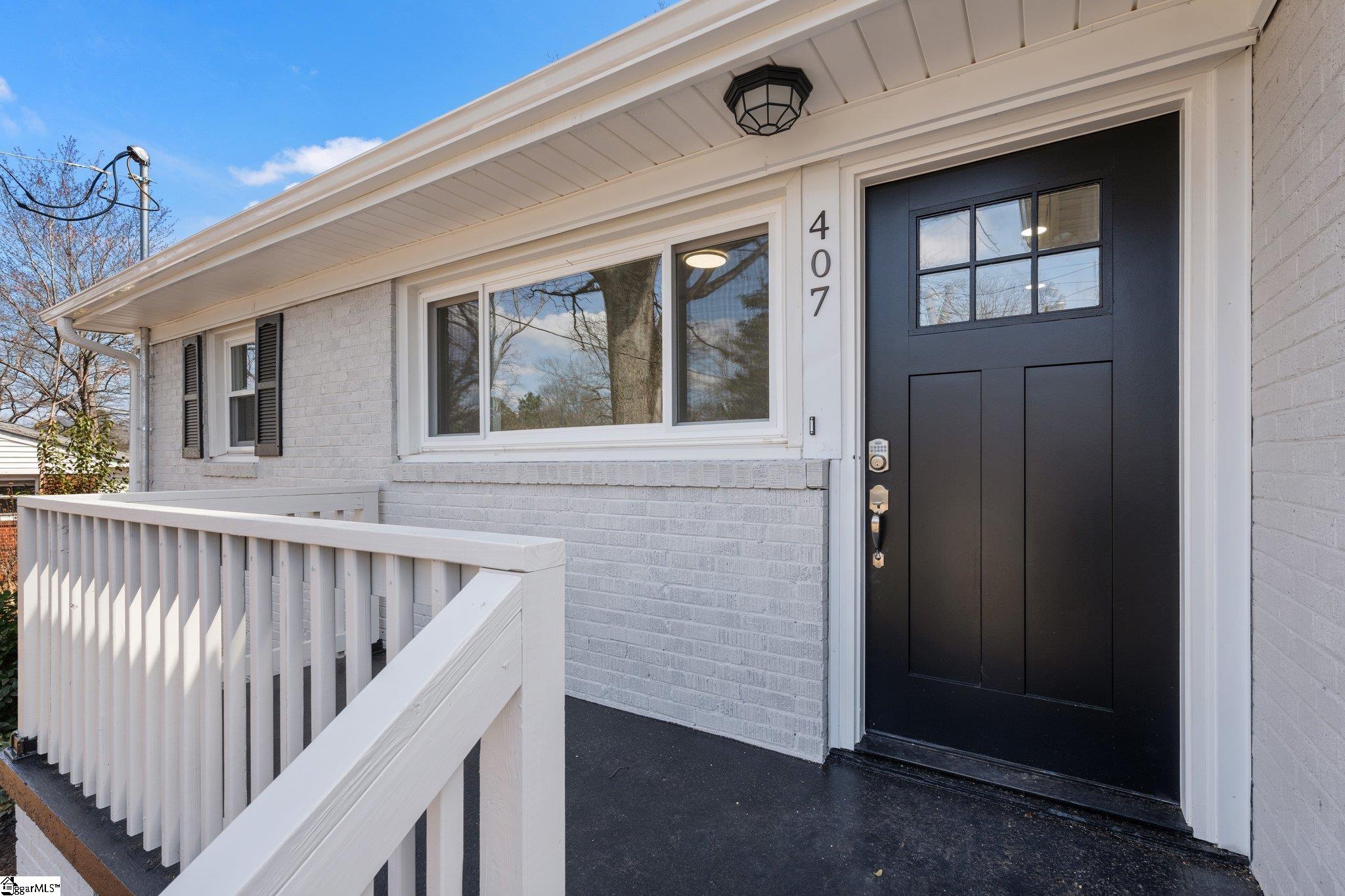 407 E Dorchester Boulevard