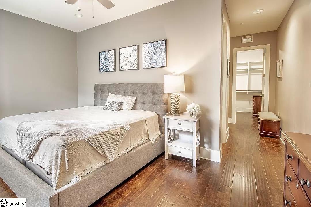 121 Rhett Street Unit 402 Unit: Unit # 402