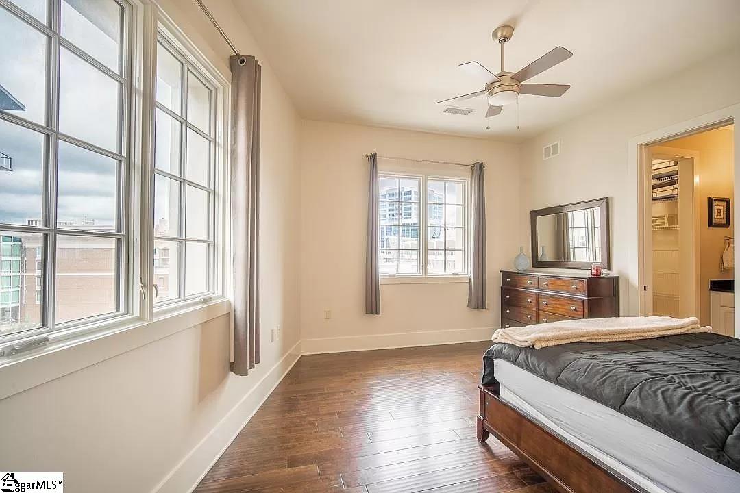 121 Rhett Street Unit 402 Unit: Unit # 402