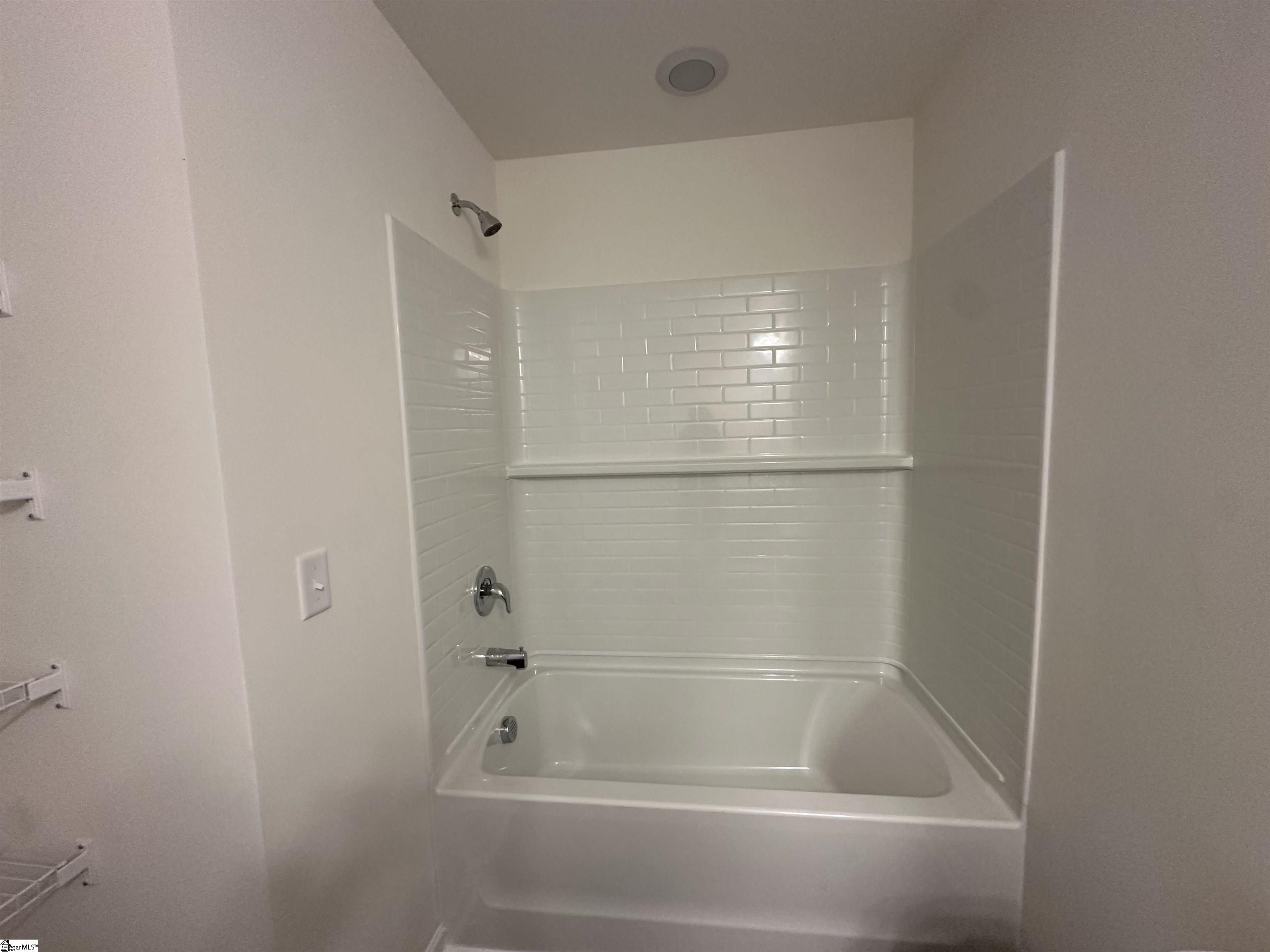 5043 Sunnycreek Drive