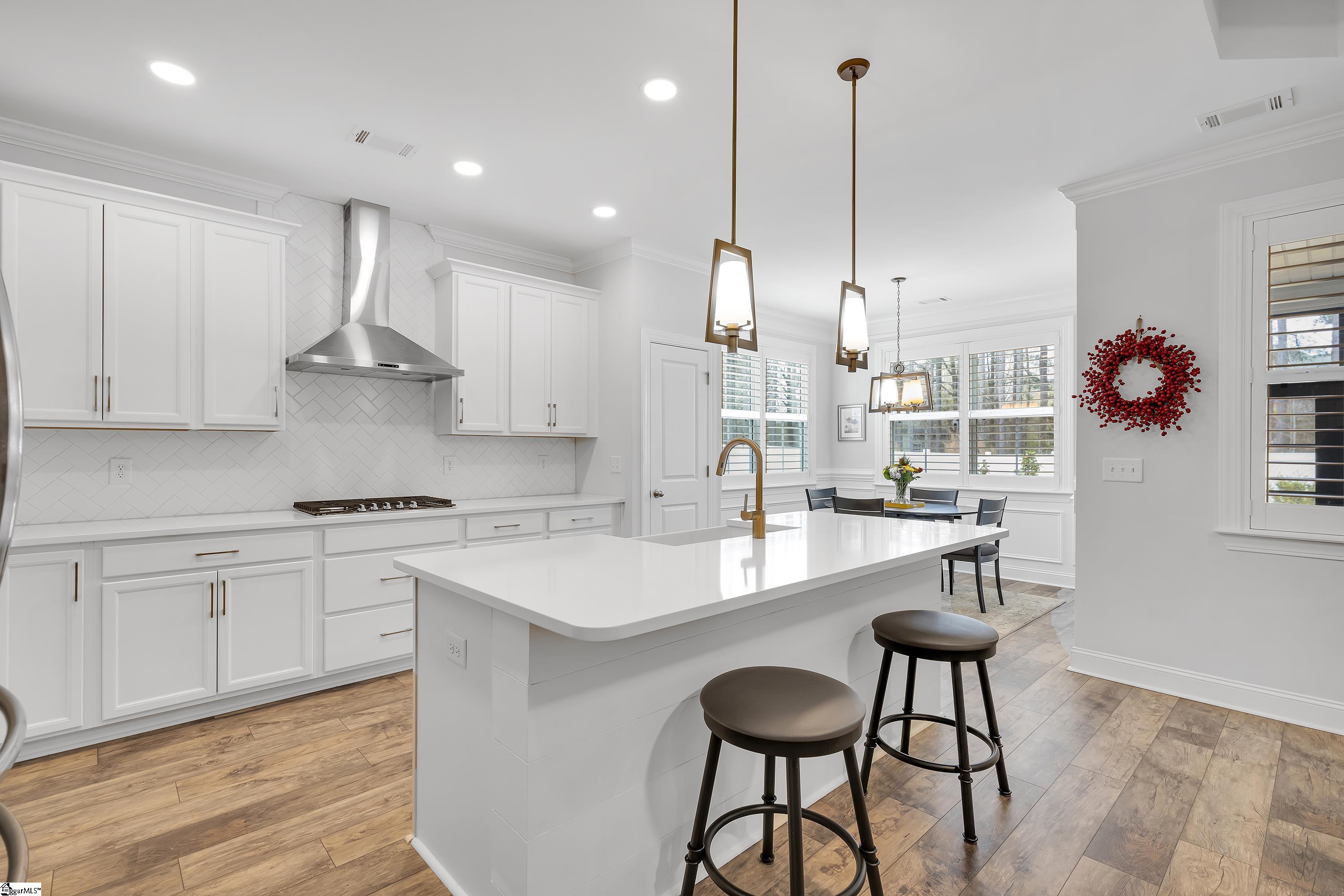1012 Cortland Valley