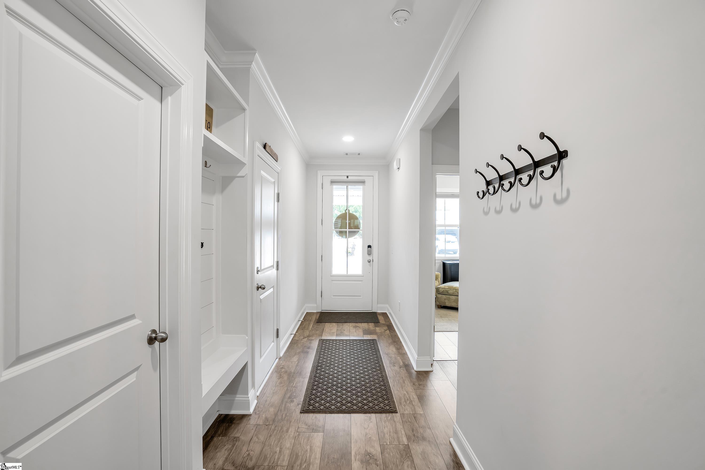 1012 Cortland Valley