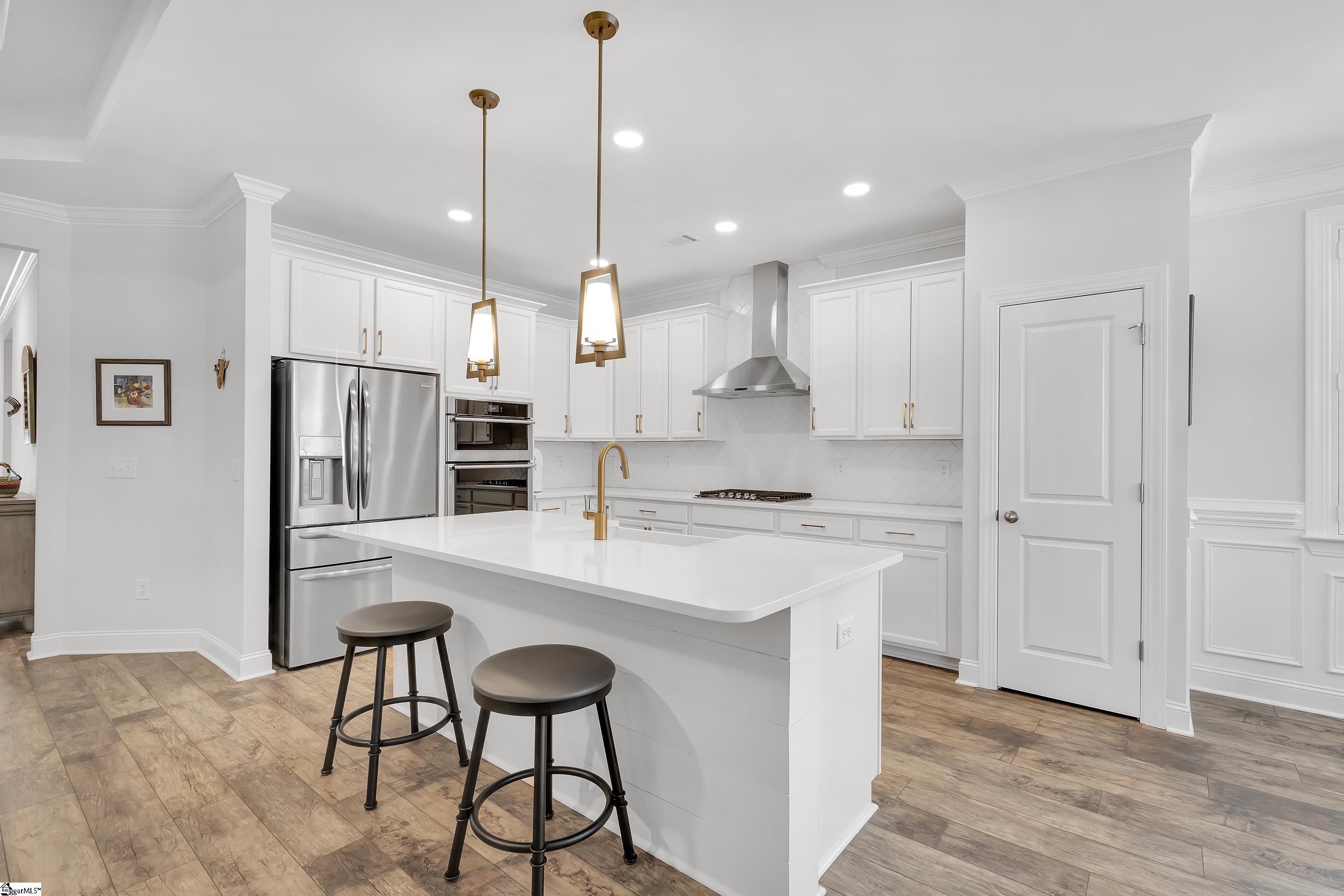 1012 Cortland Valley