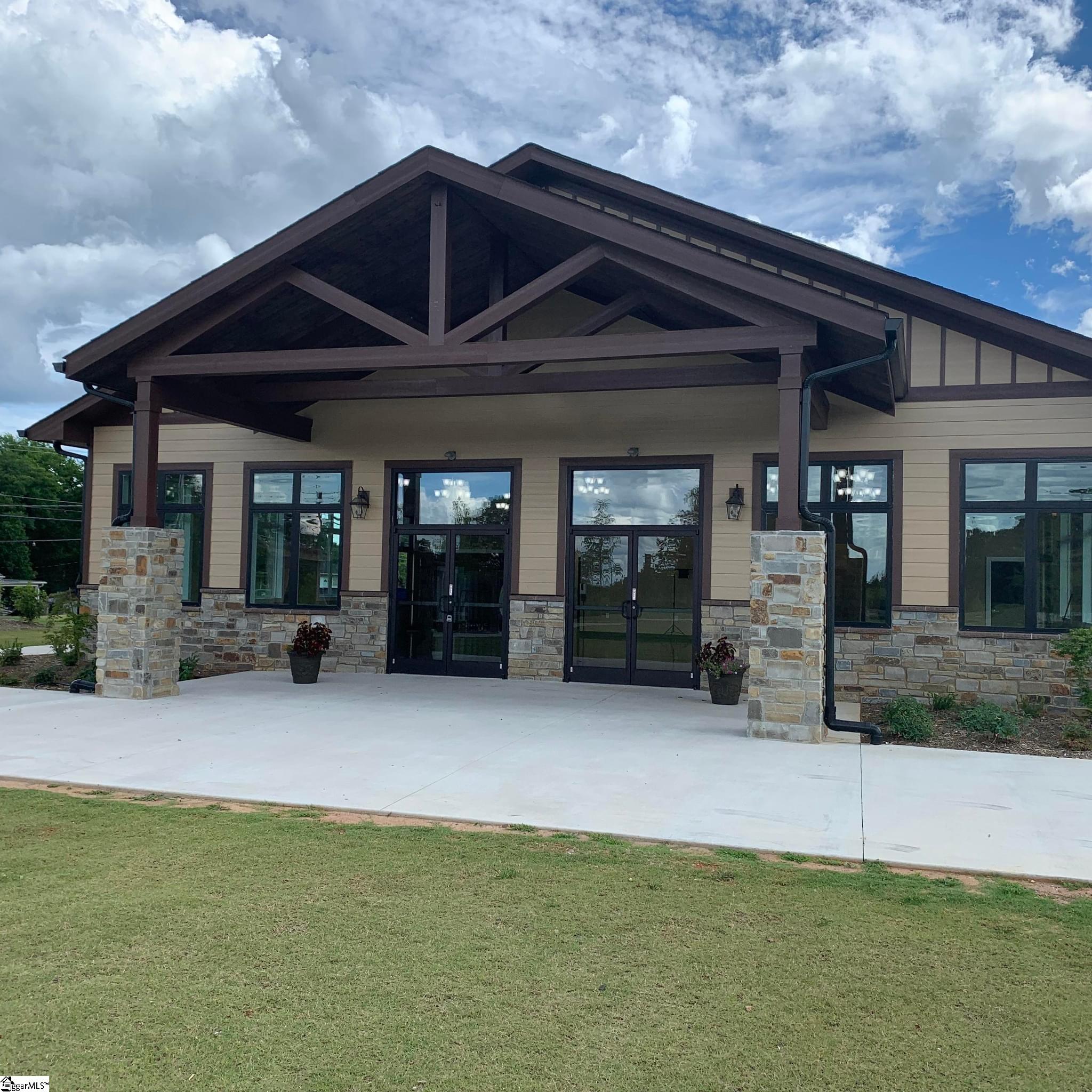 1070 Silverbend Trail