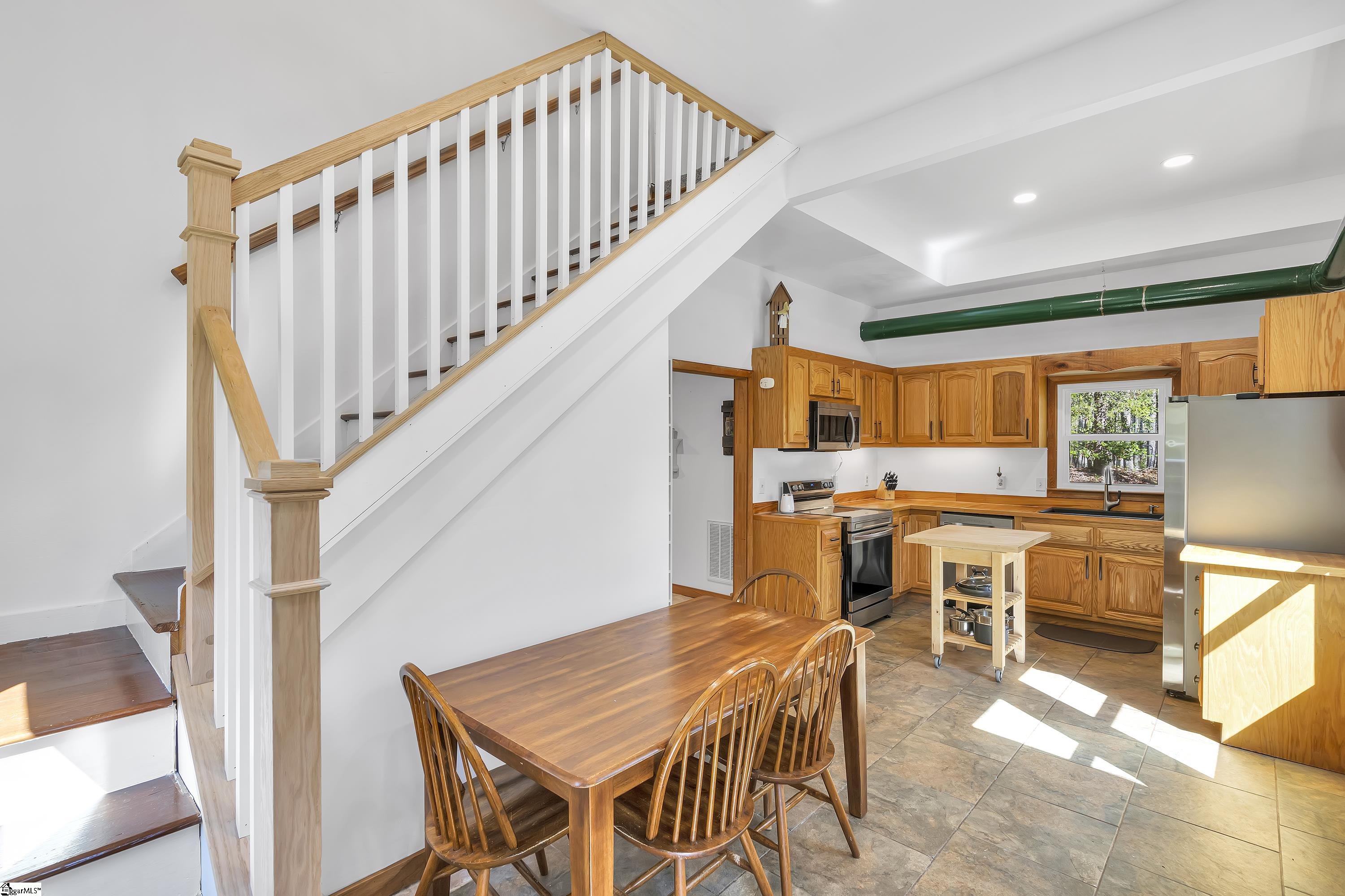 285 N Old Buncombe Road