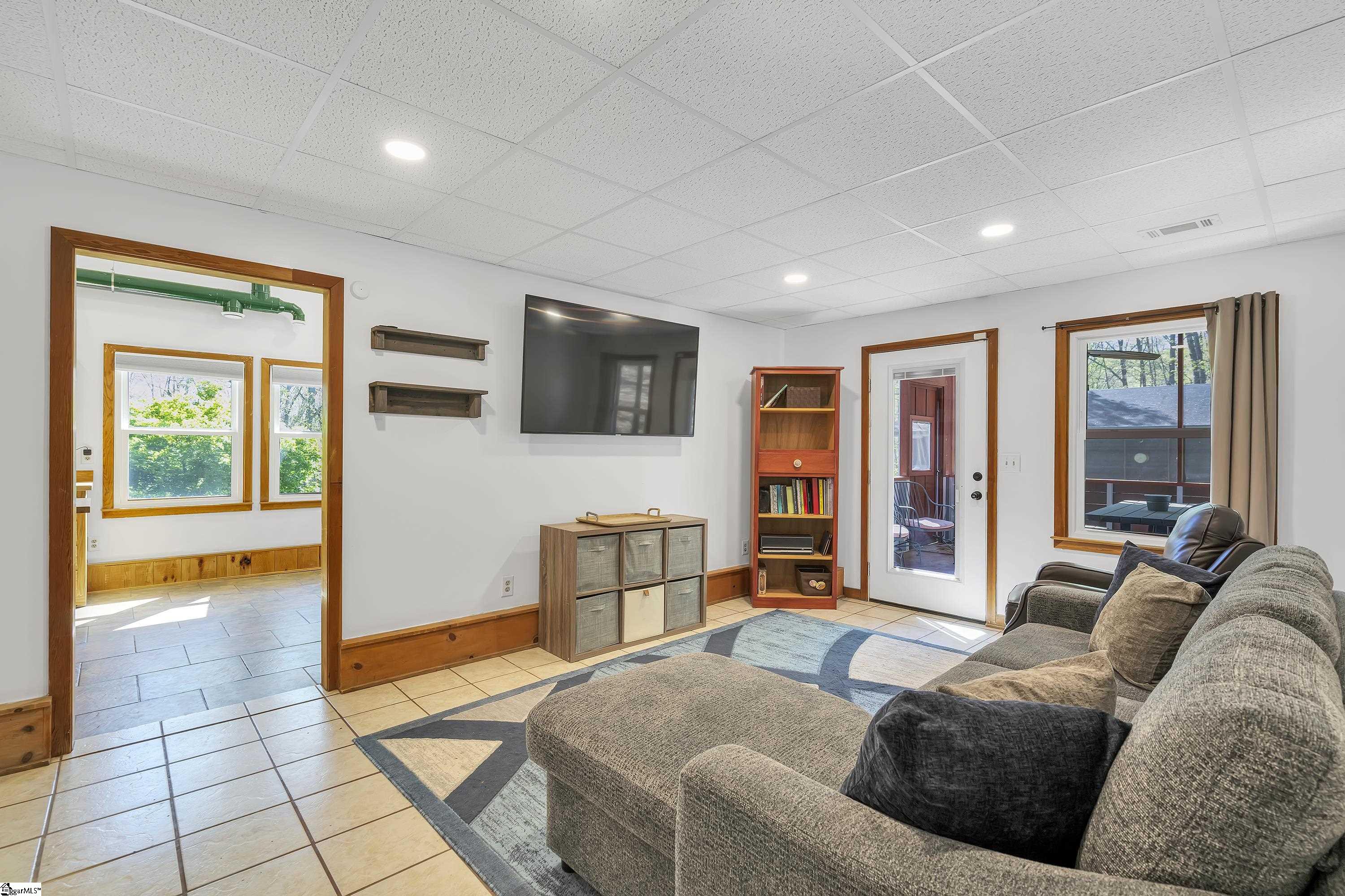 285 N Old Buncombe Road