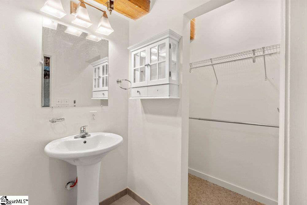 300 South Street Unit 208