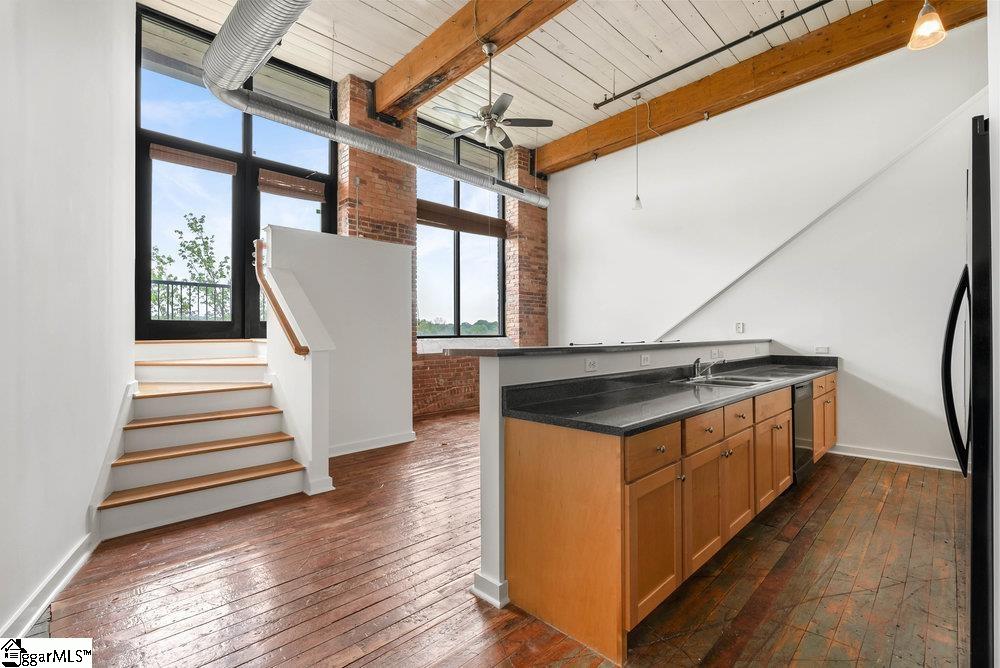 300 South Street Unit 208