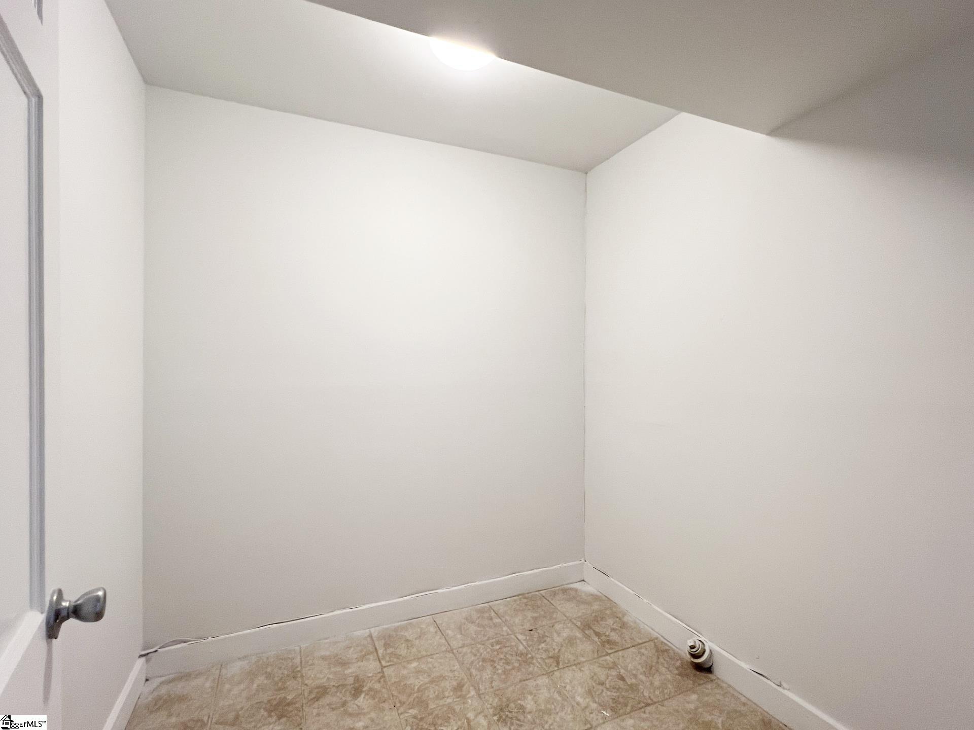 5 Howell Road