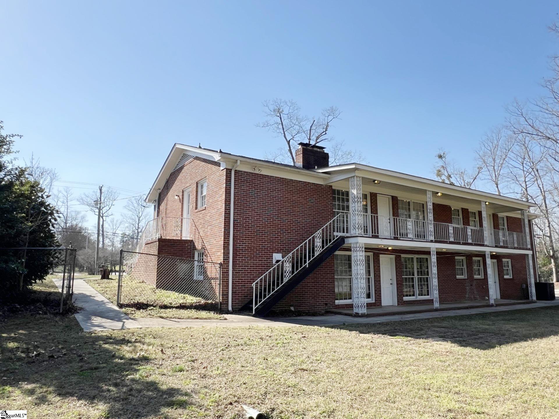 5 Howell Road