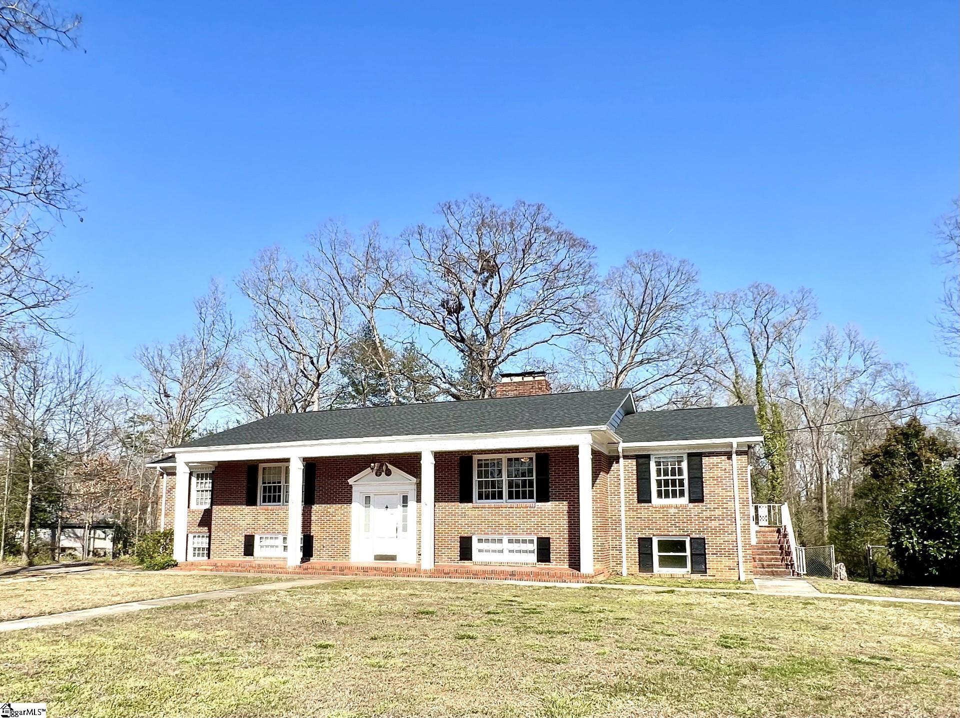 5 Howell Road