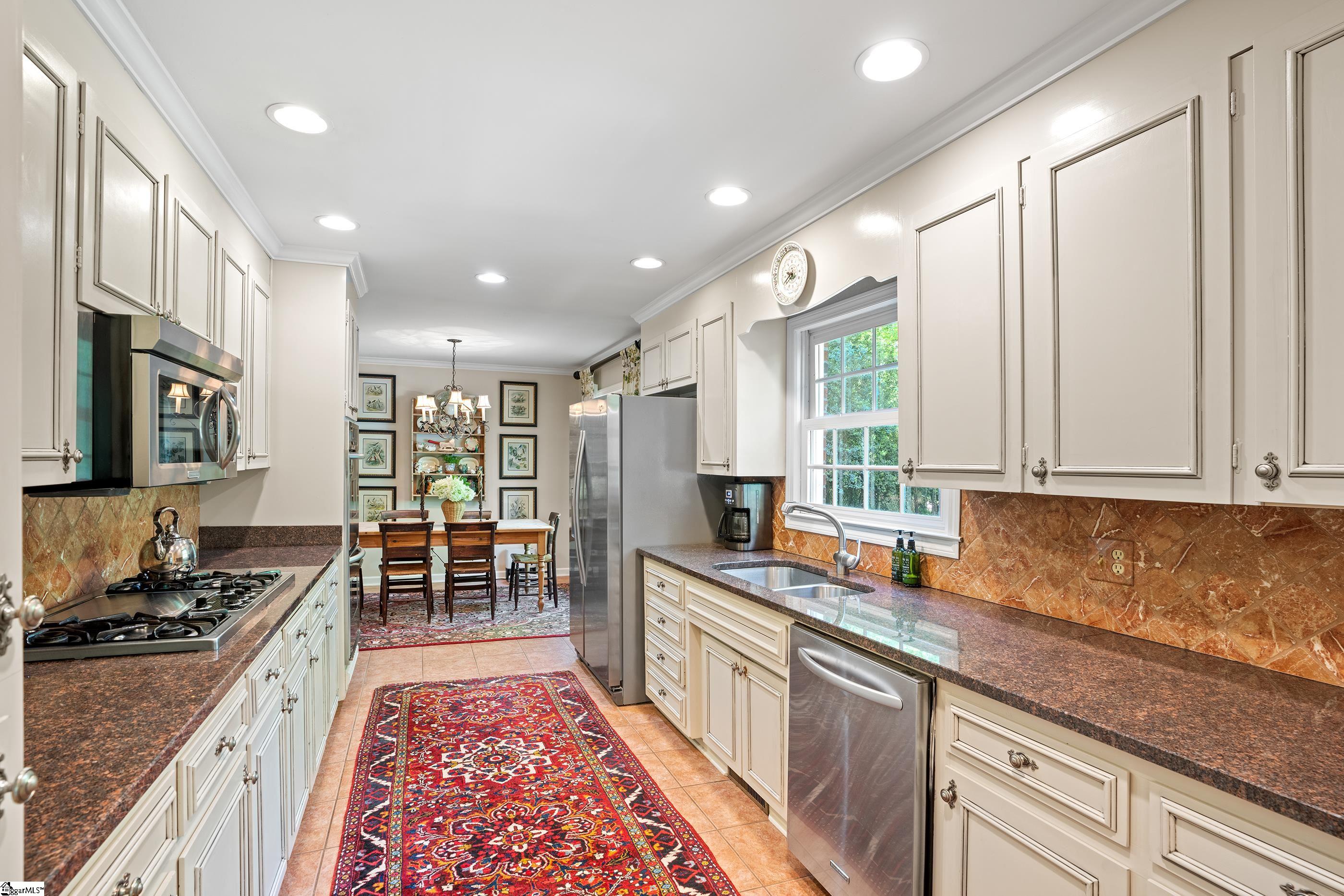 2028 Cleveland Street Extension