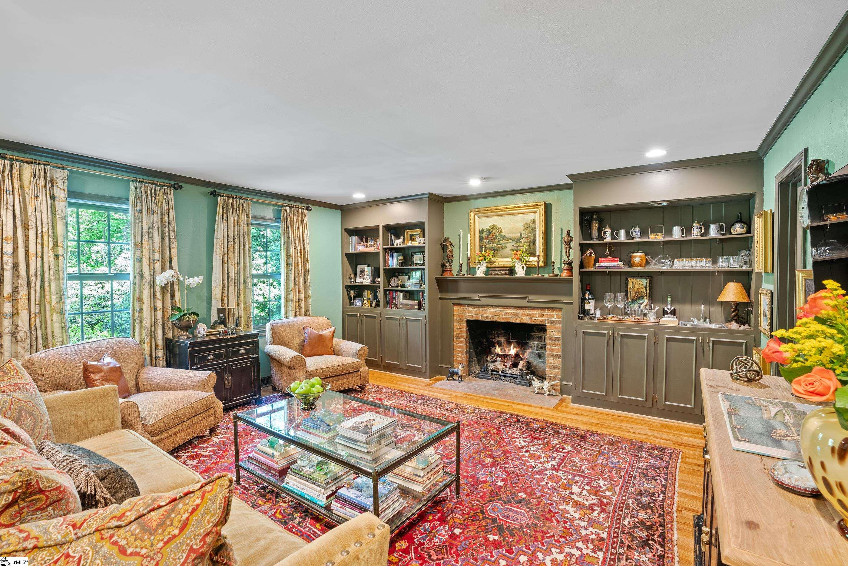 2028 Cleveland Street Extension