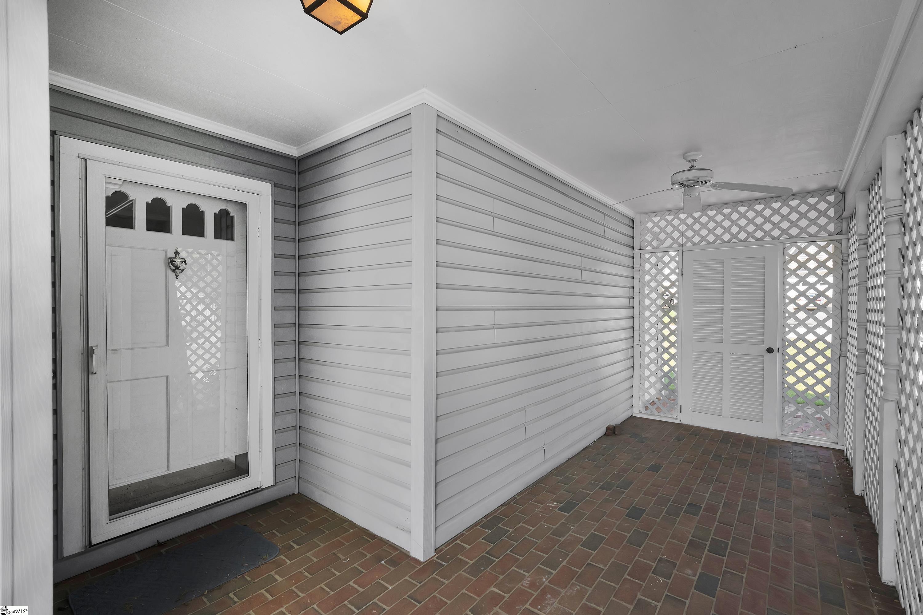 12 Tamburlaine Court