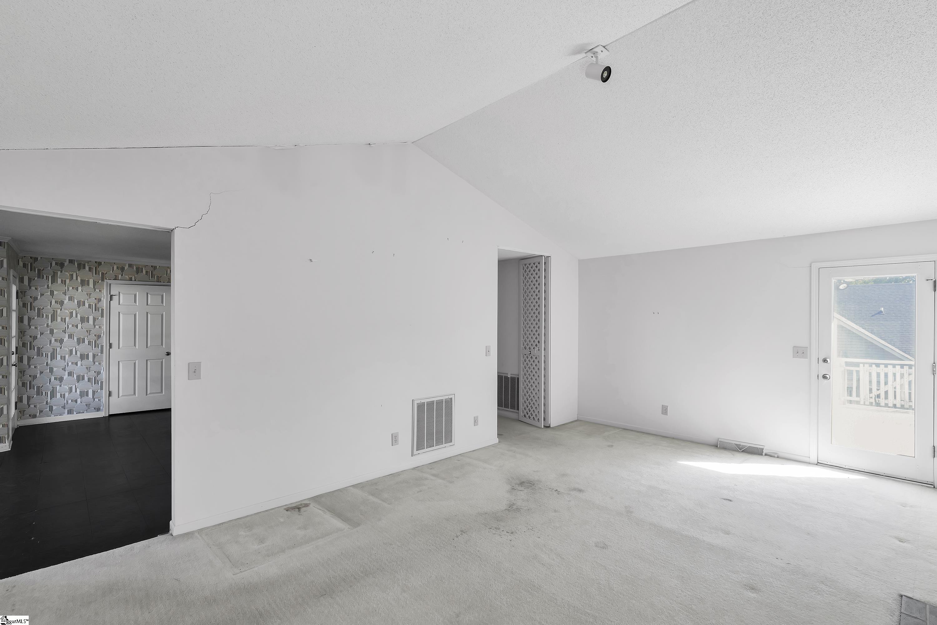 12 Tamburlaine Court