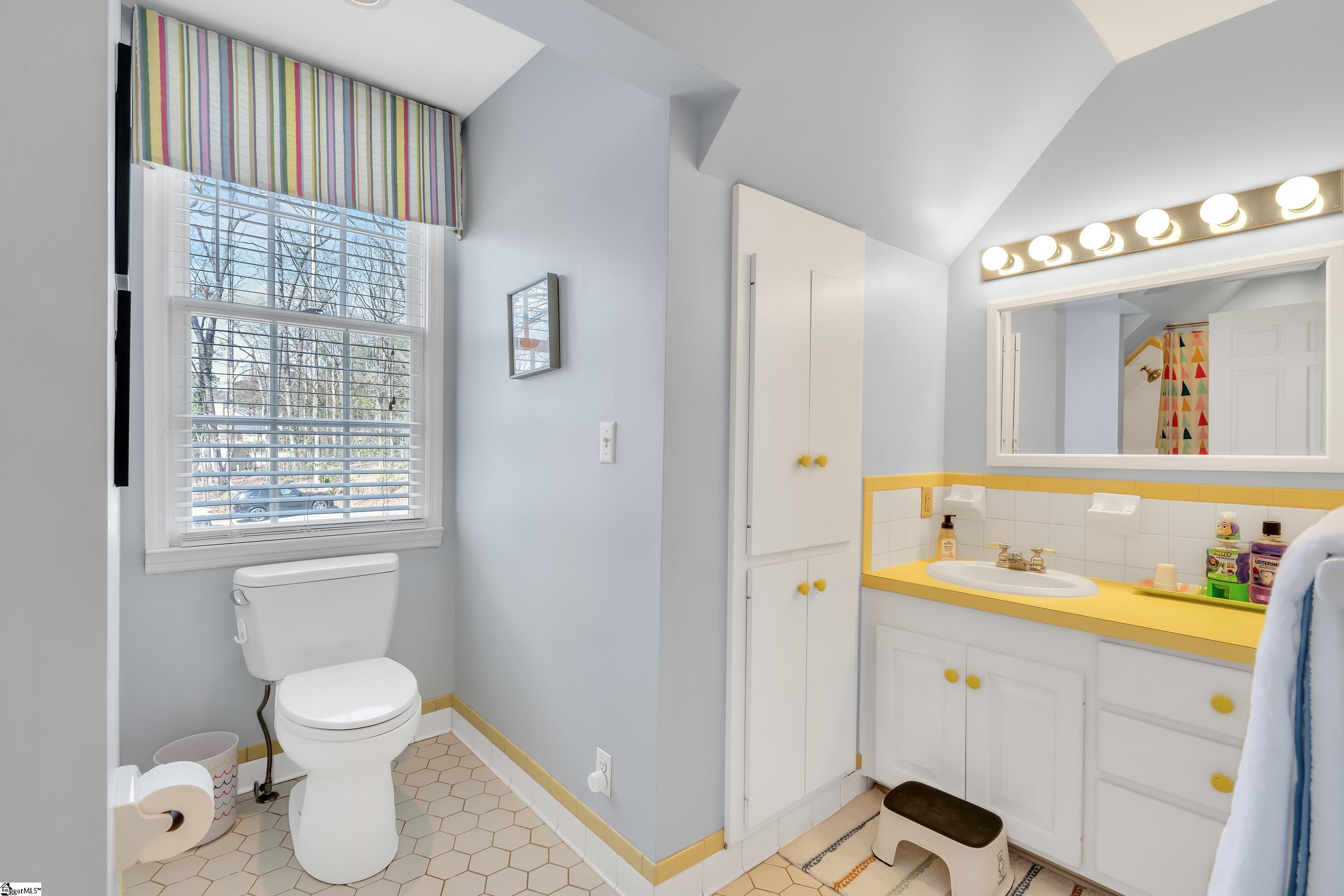 8 Faversham Circle