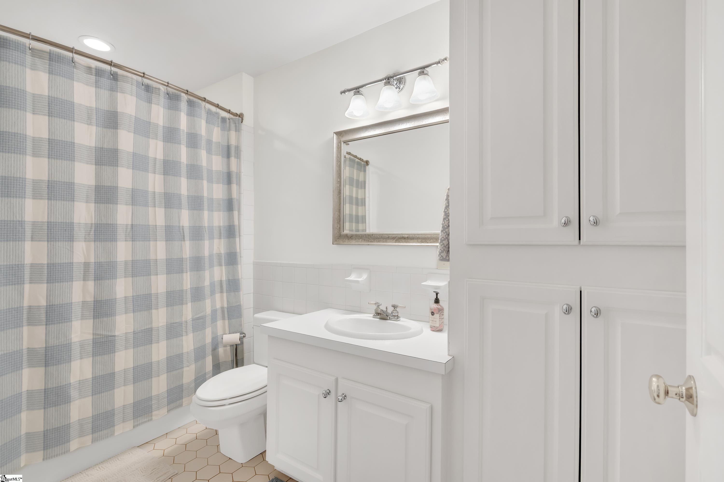 8 Faversham Circle