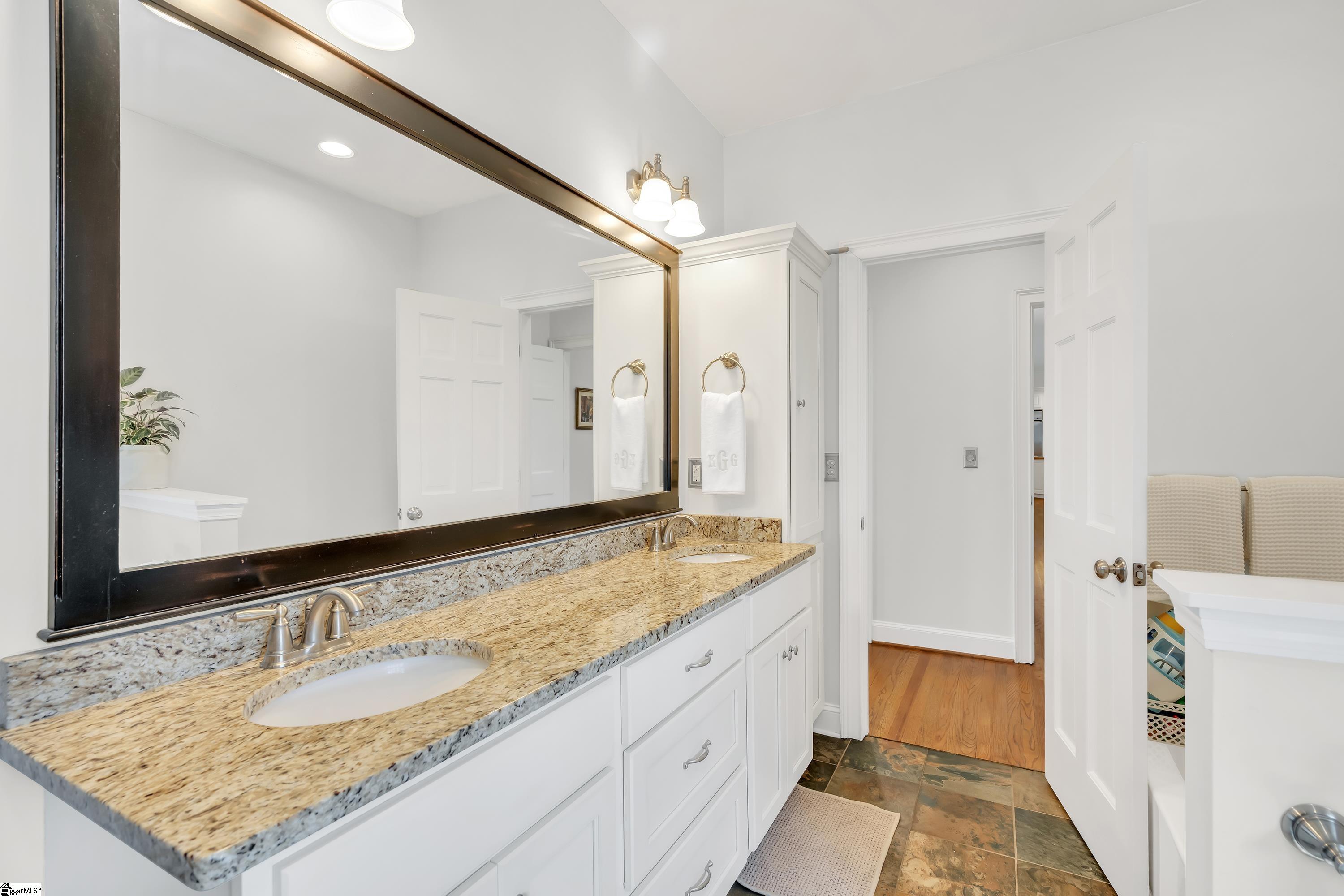 8 Faversham Circle