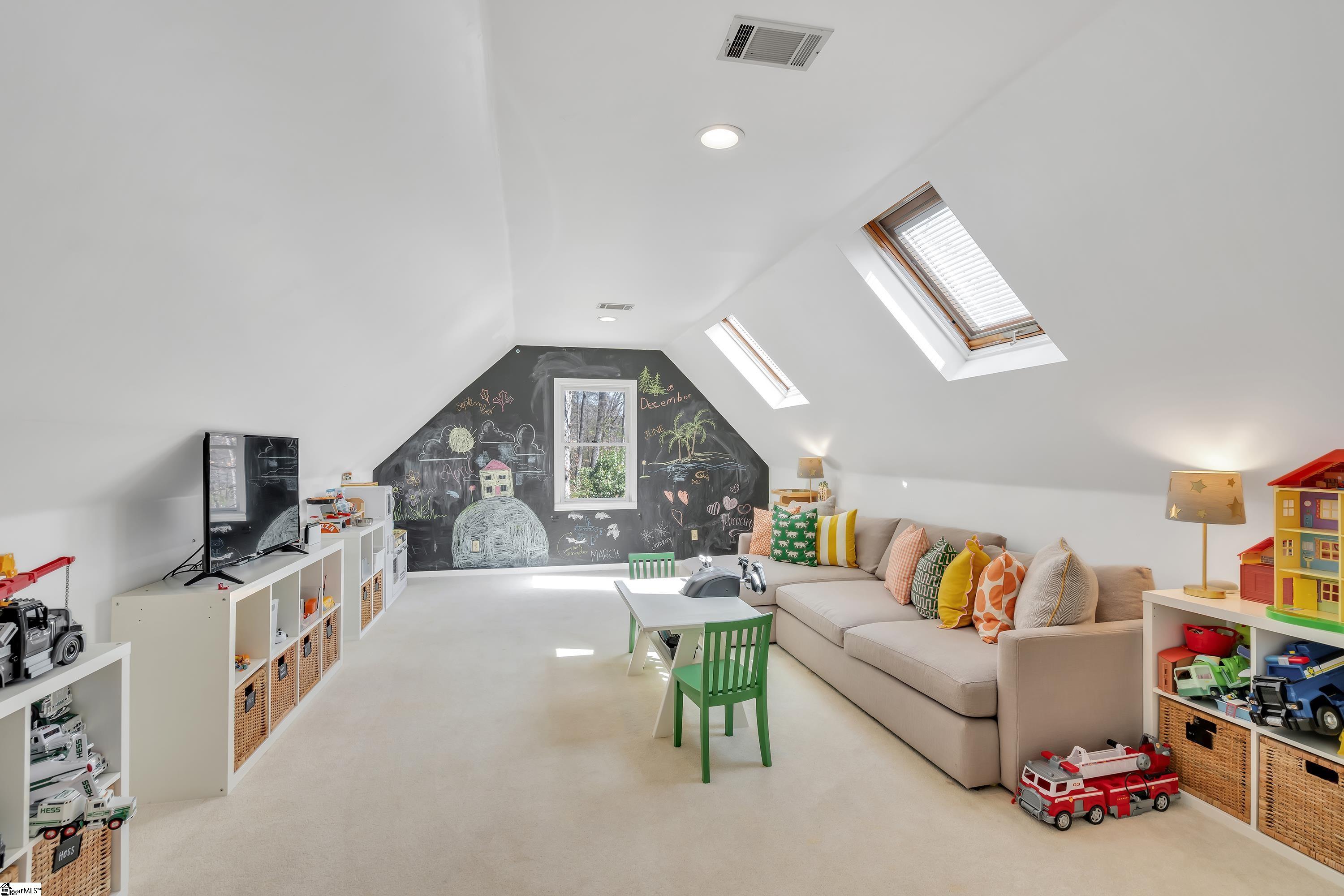 8 Faversham Circle