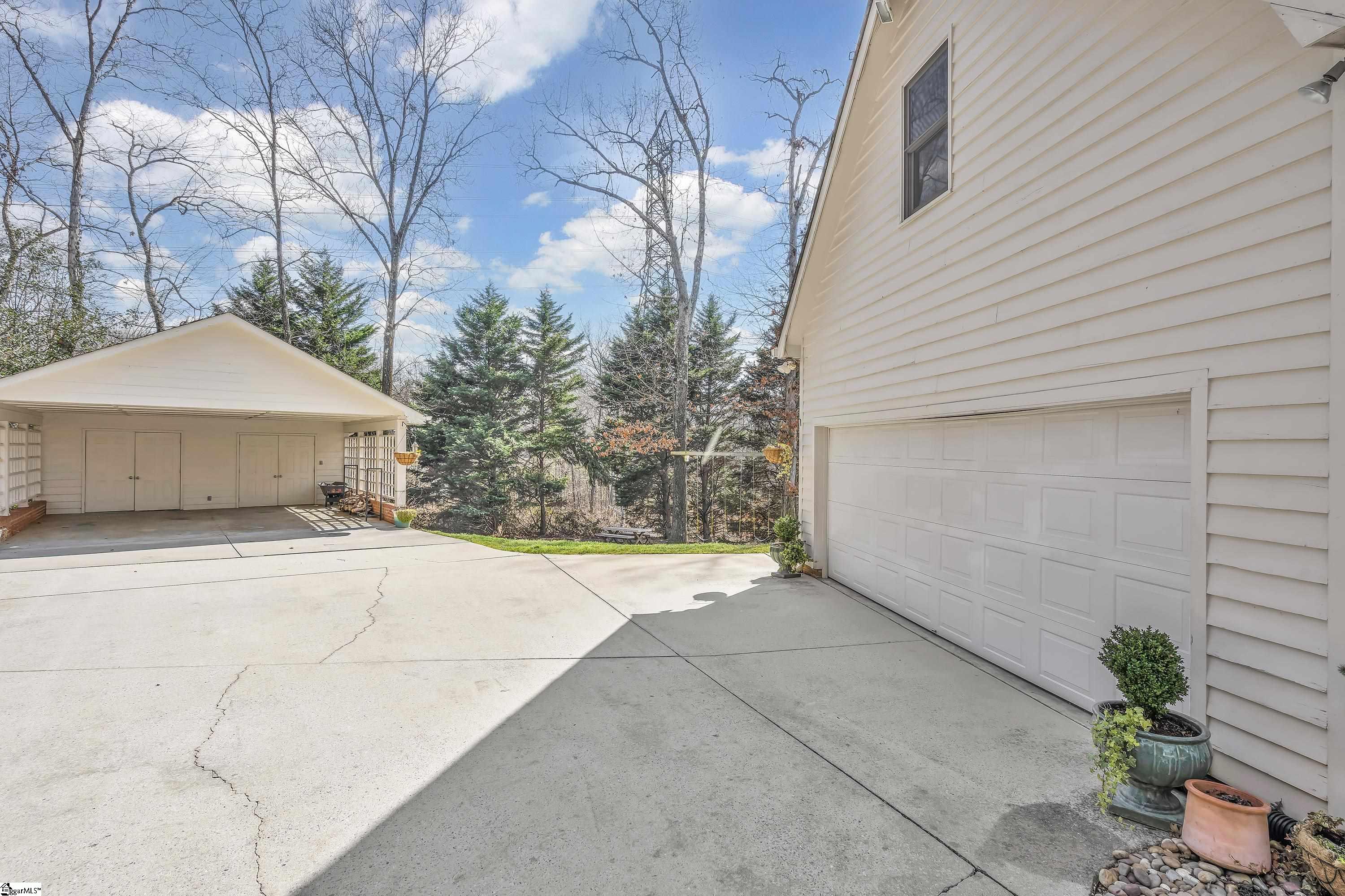 8 Faversham Circle