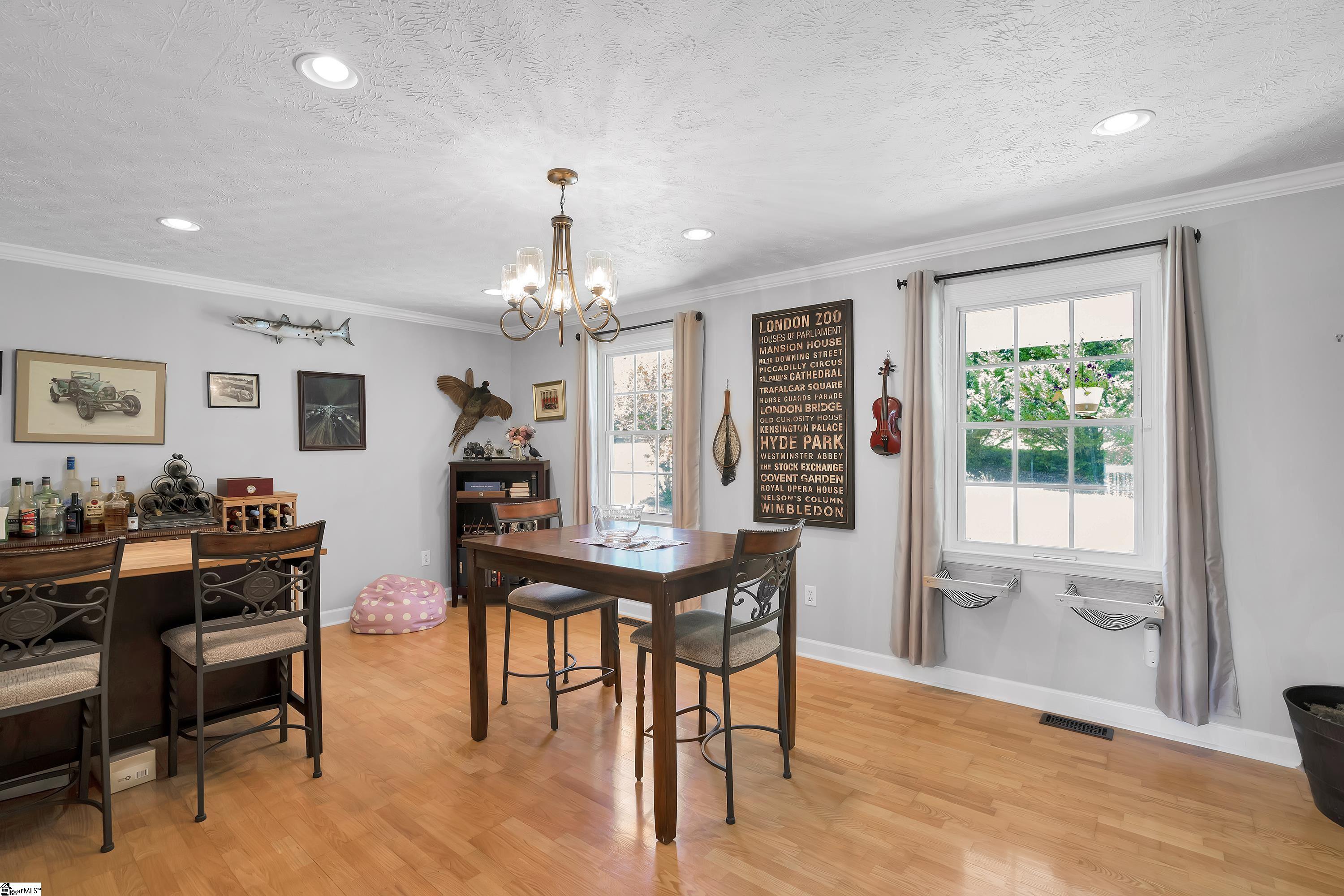 323 Rollingwood Drive