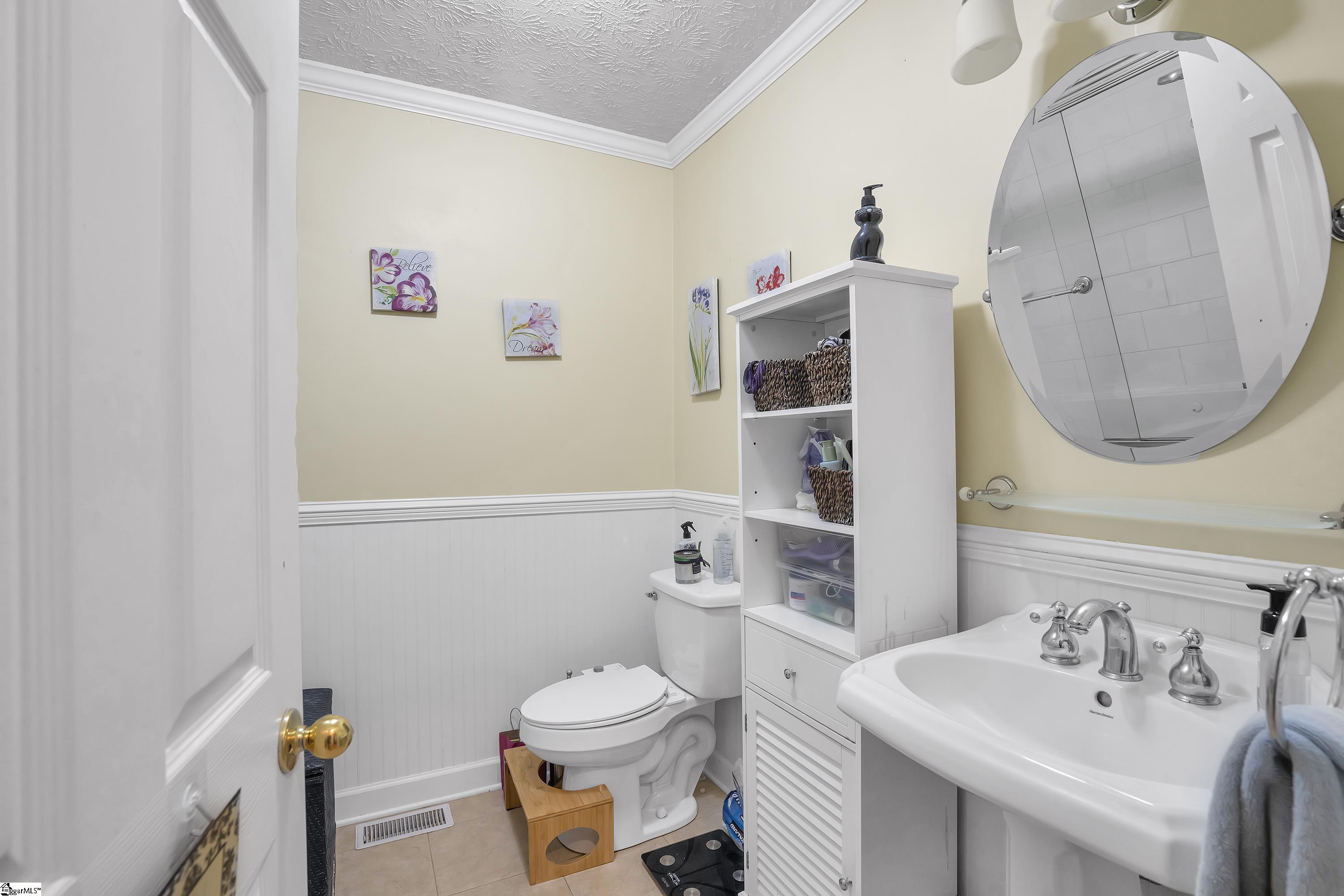 323 Rollingwood Drive