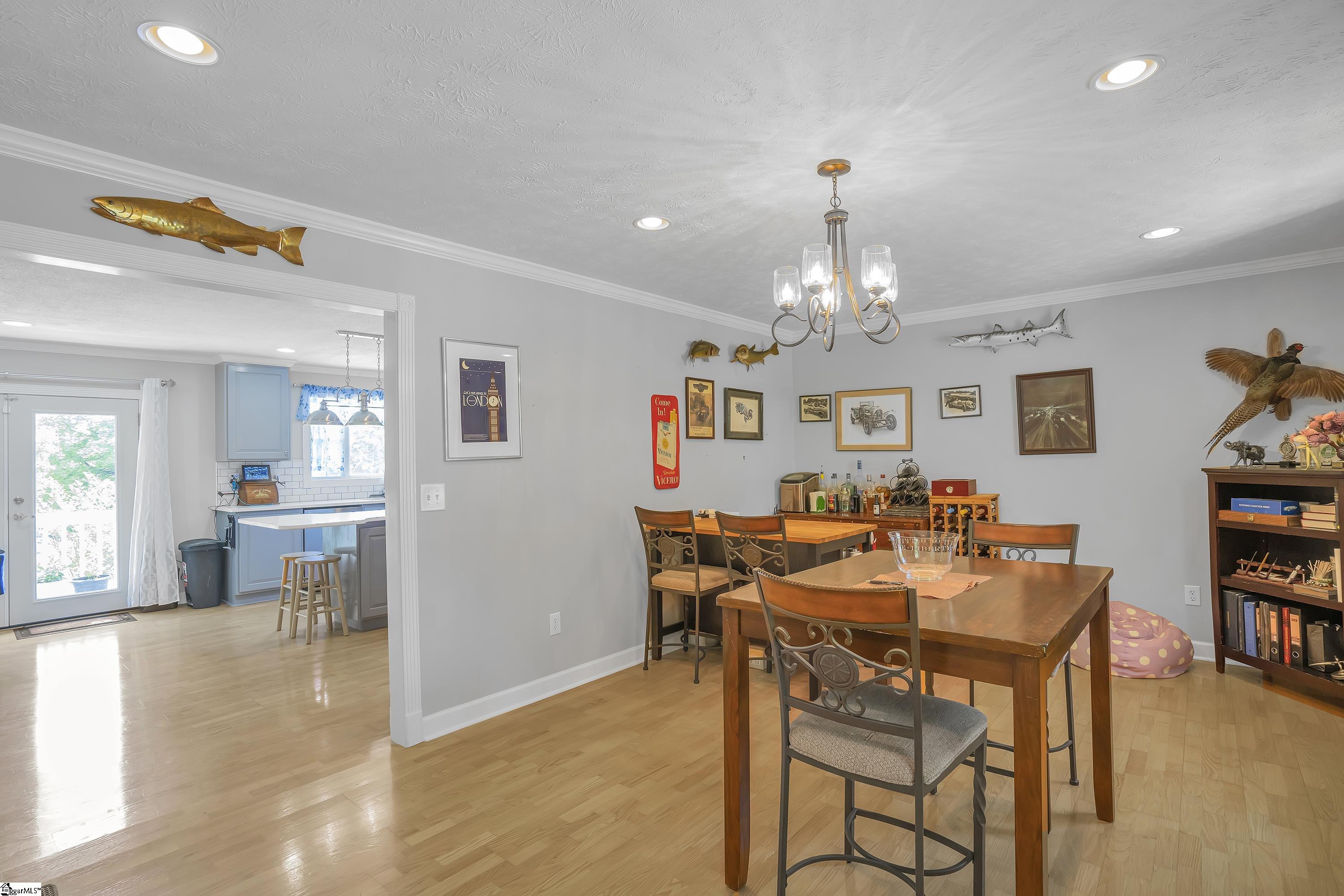 323 Rollingwood Drive