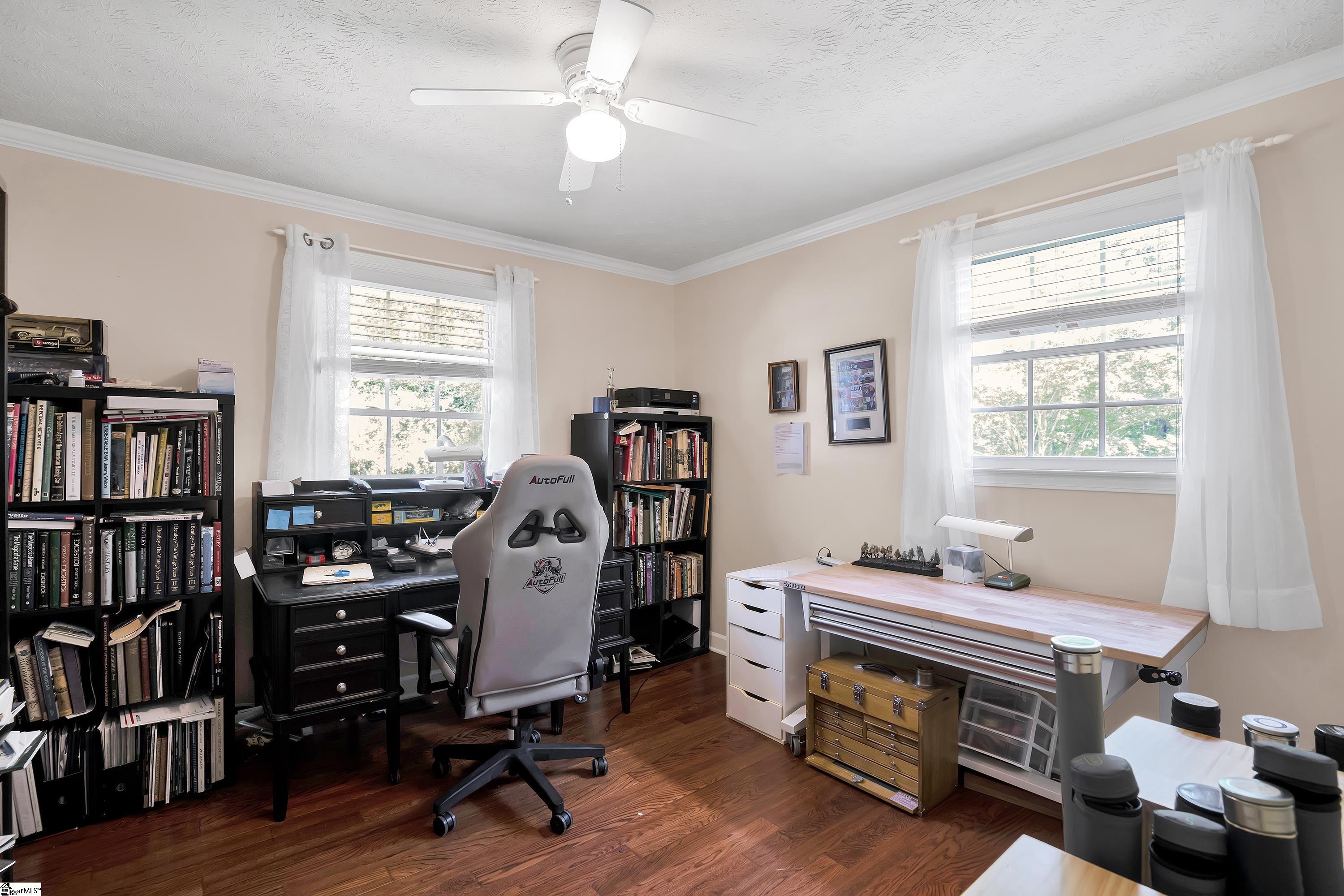 323 Rollingwood Drive