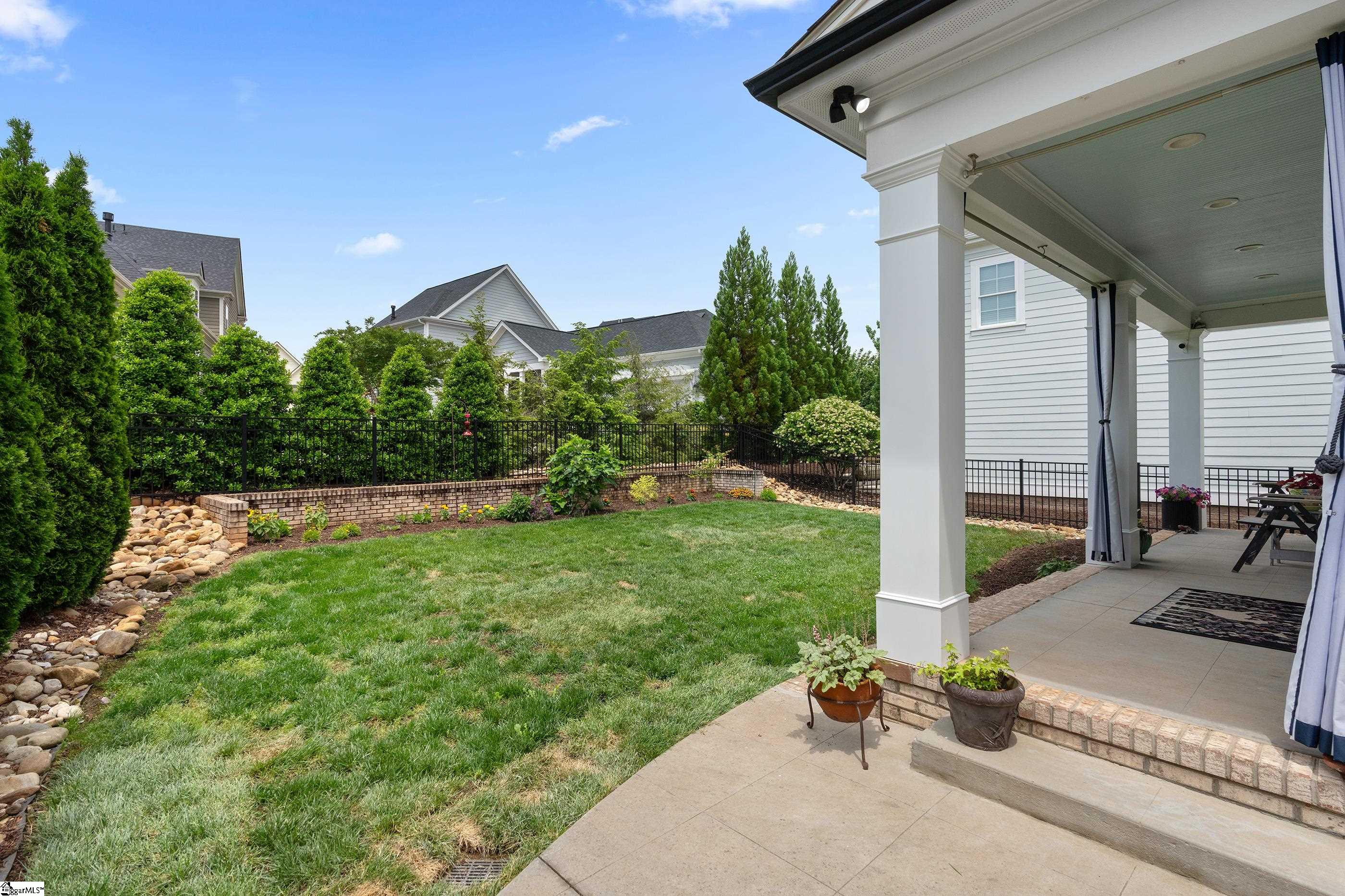 11 Verdae Crest Drive