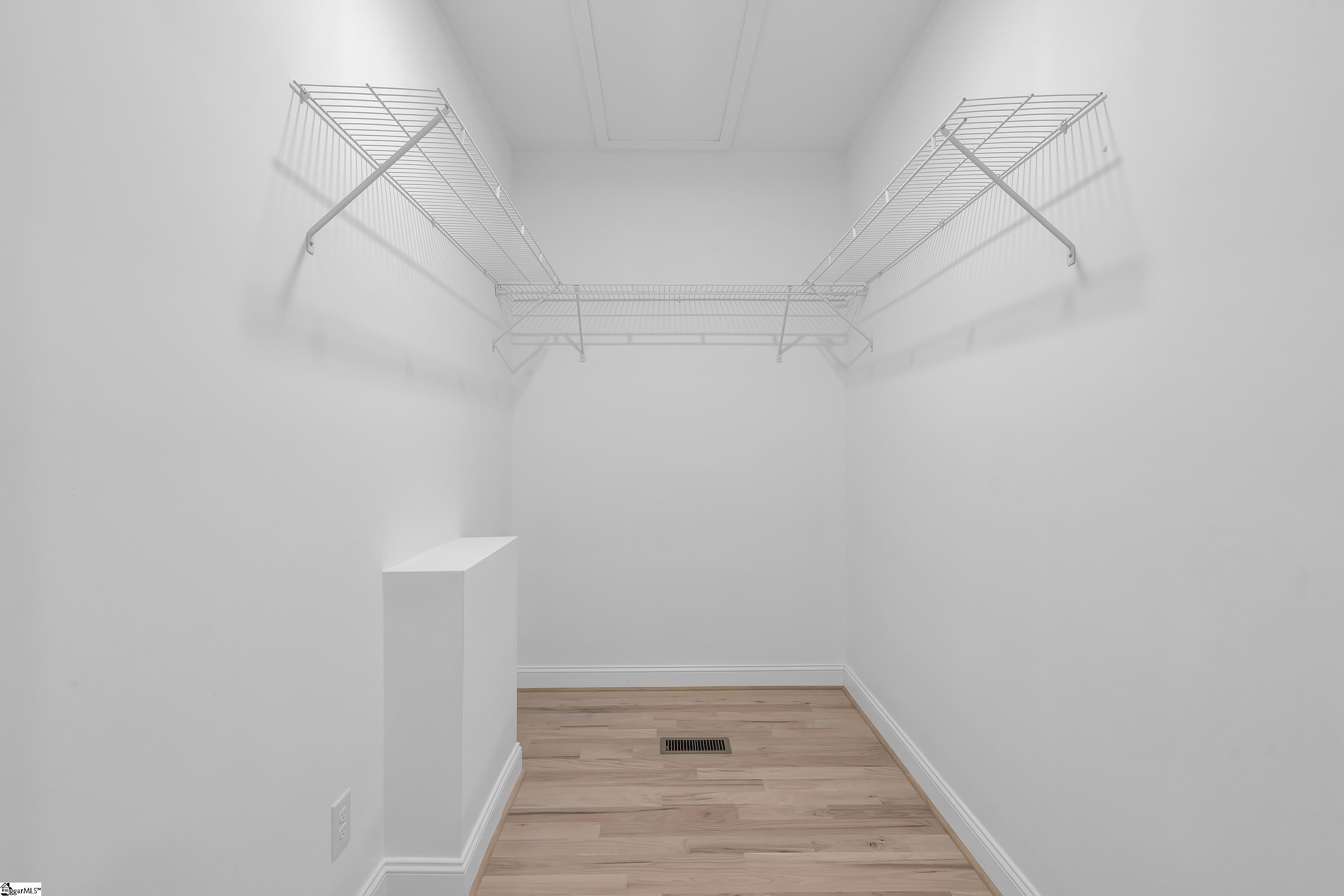 238 Brookview Circle