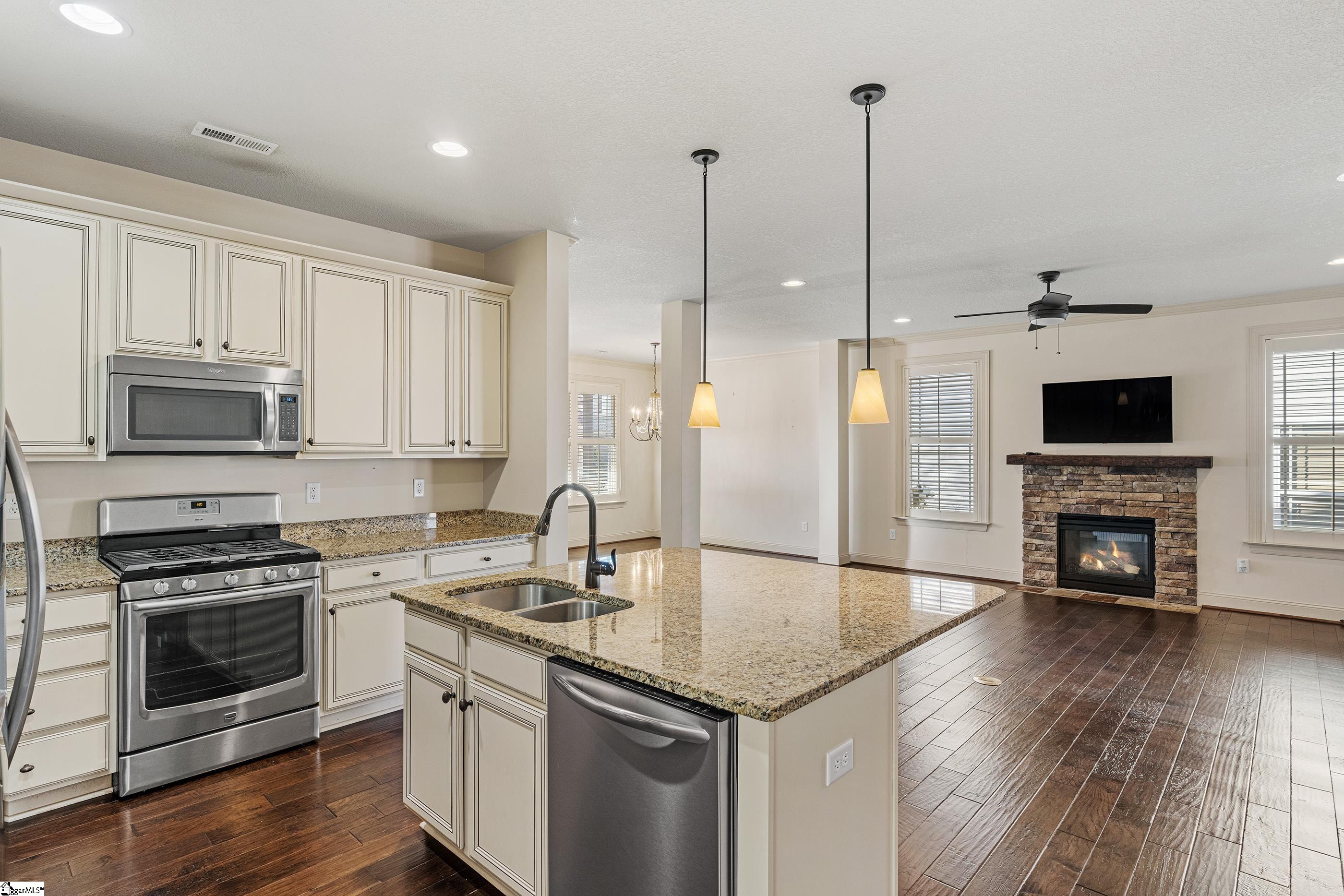 313 Brownstone Circle