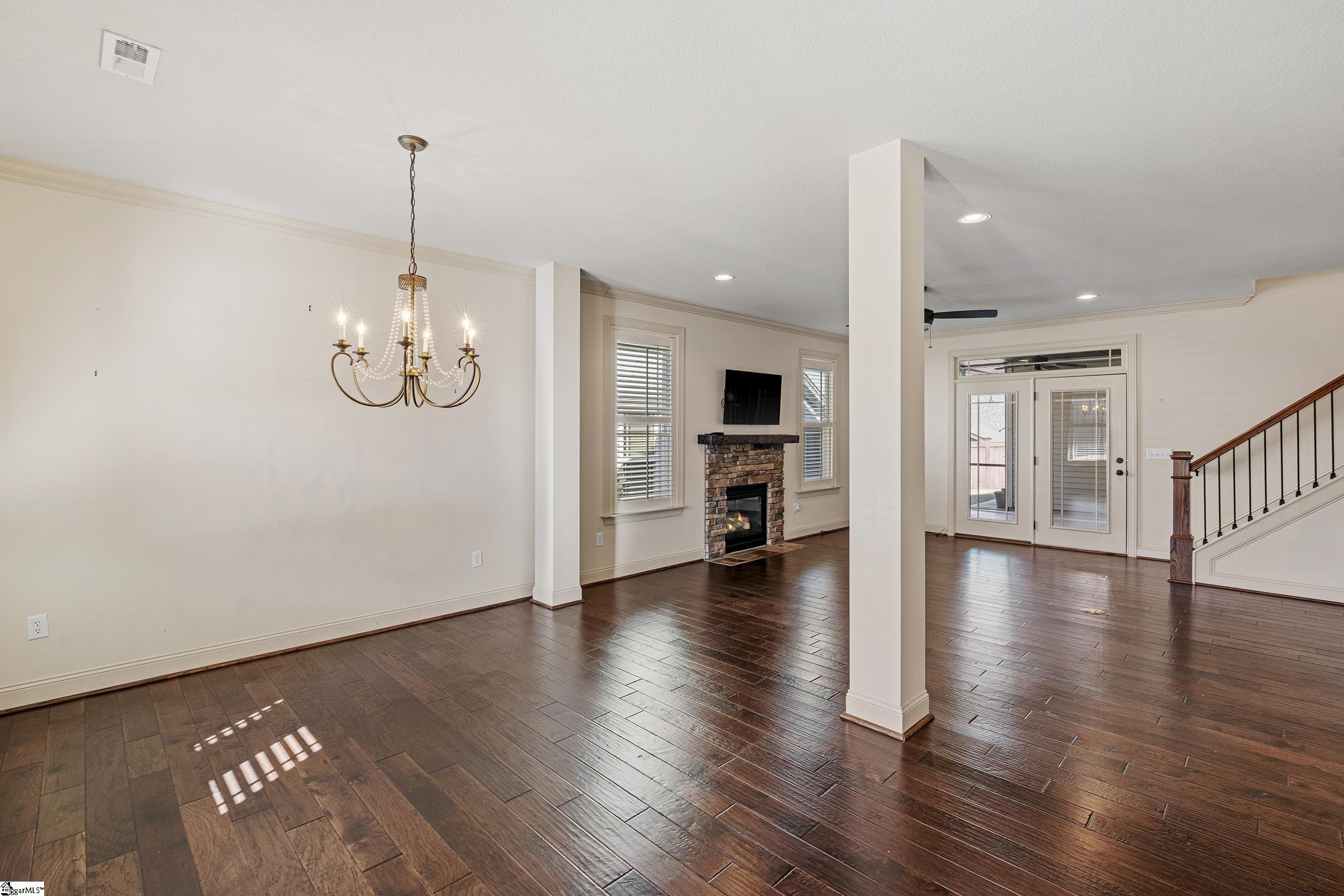 313 Brownstone Circle