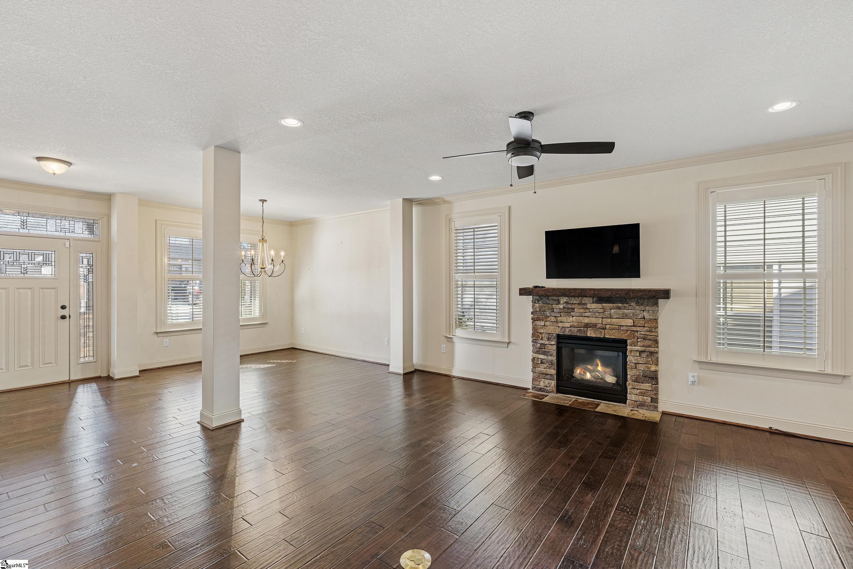 313 Brownstone Circle