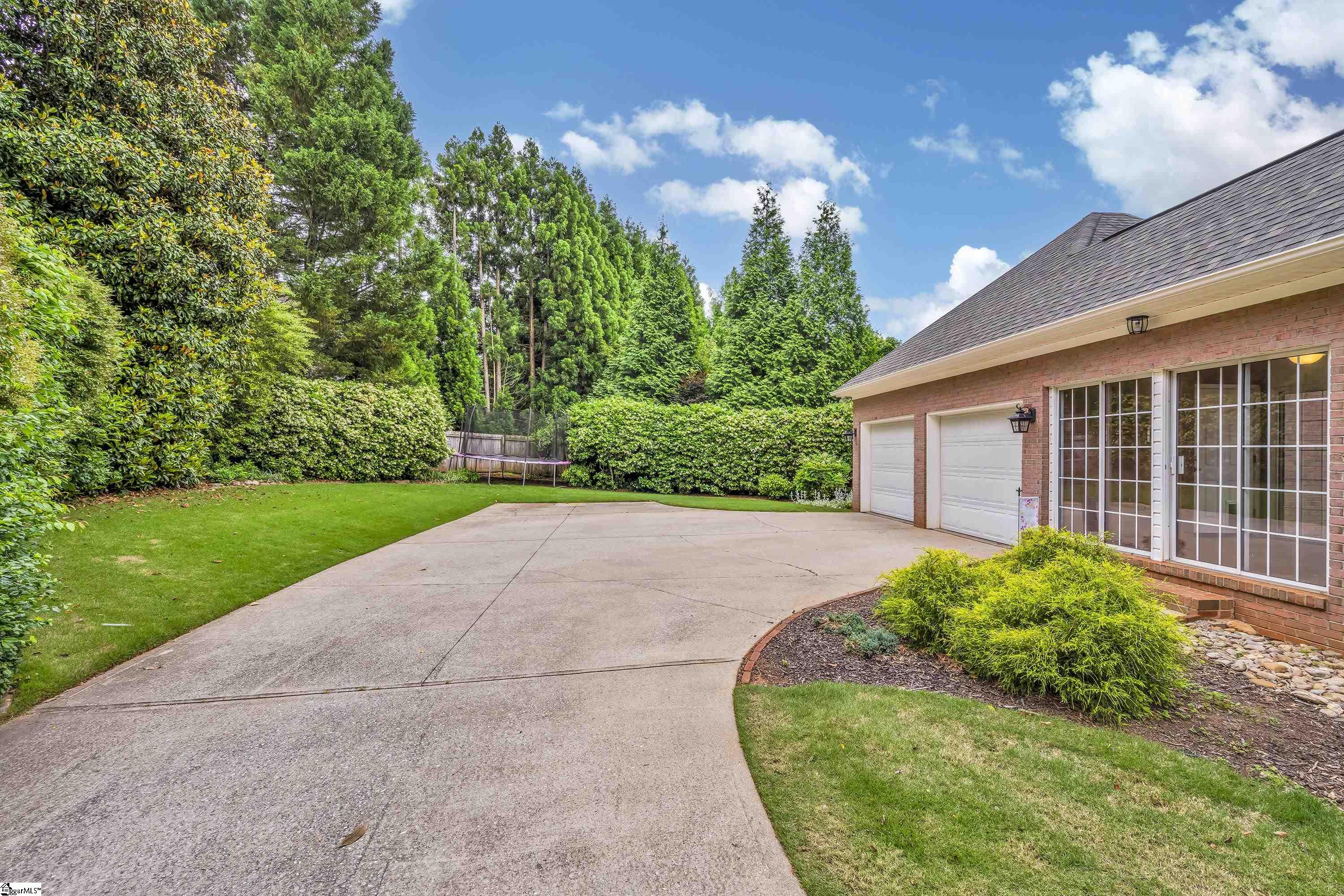 24 Meadow Mist Trail