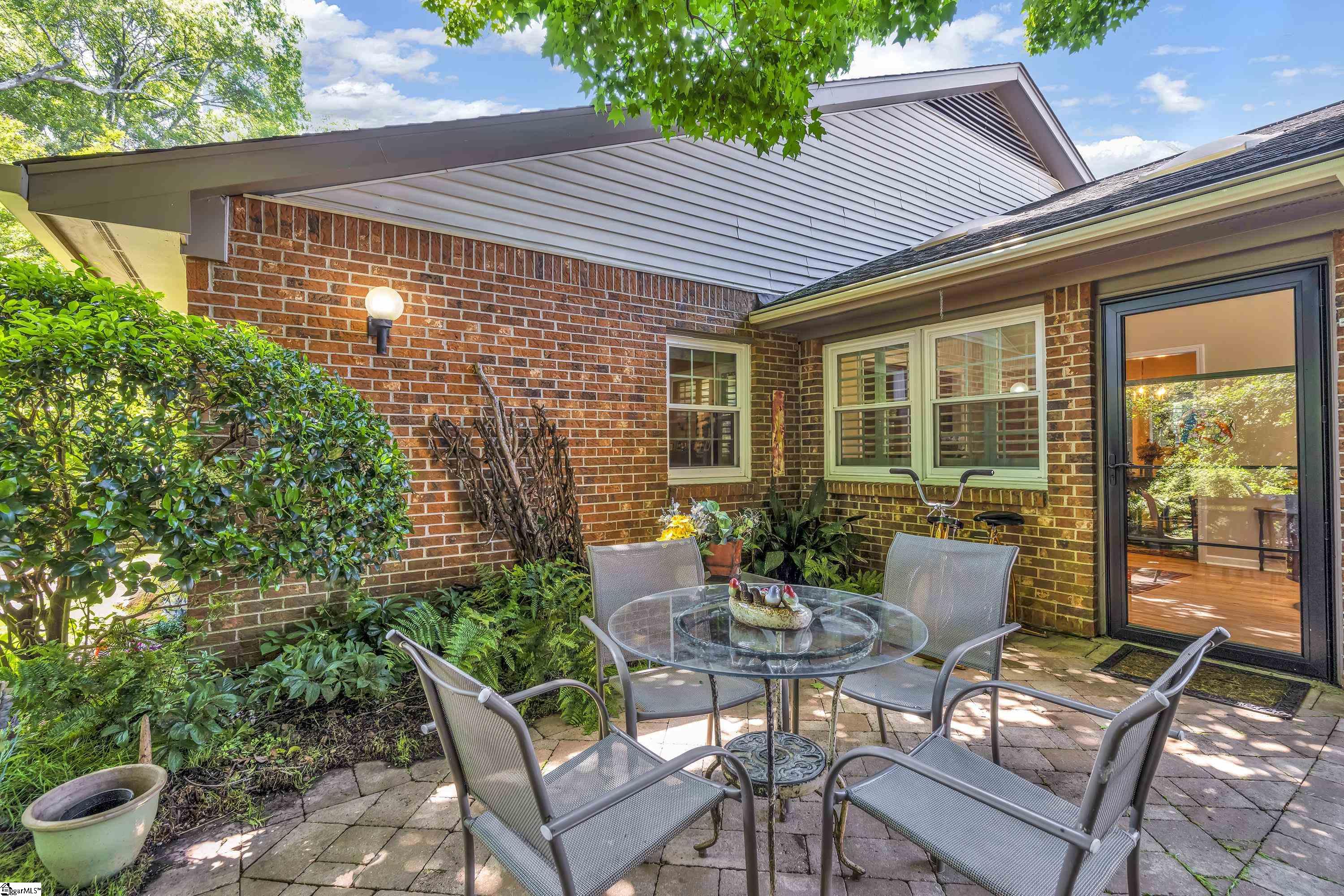 111 Hummingbird Ridge