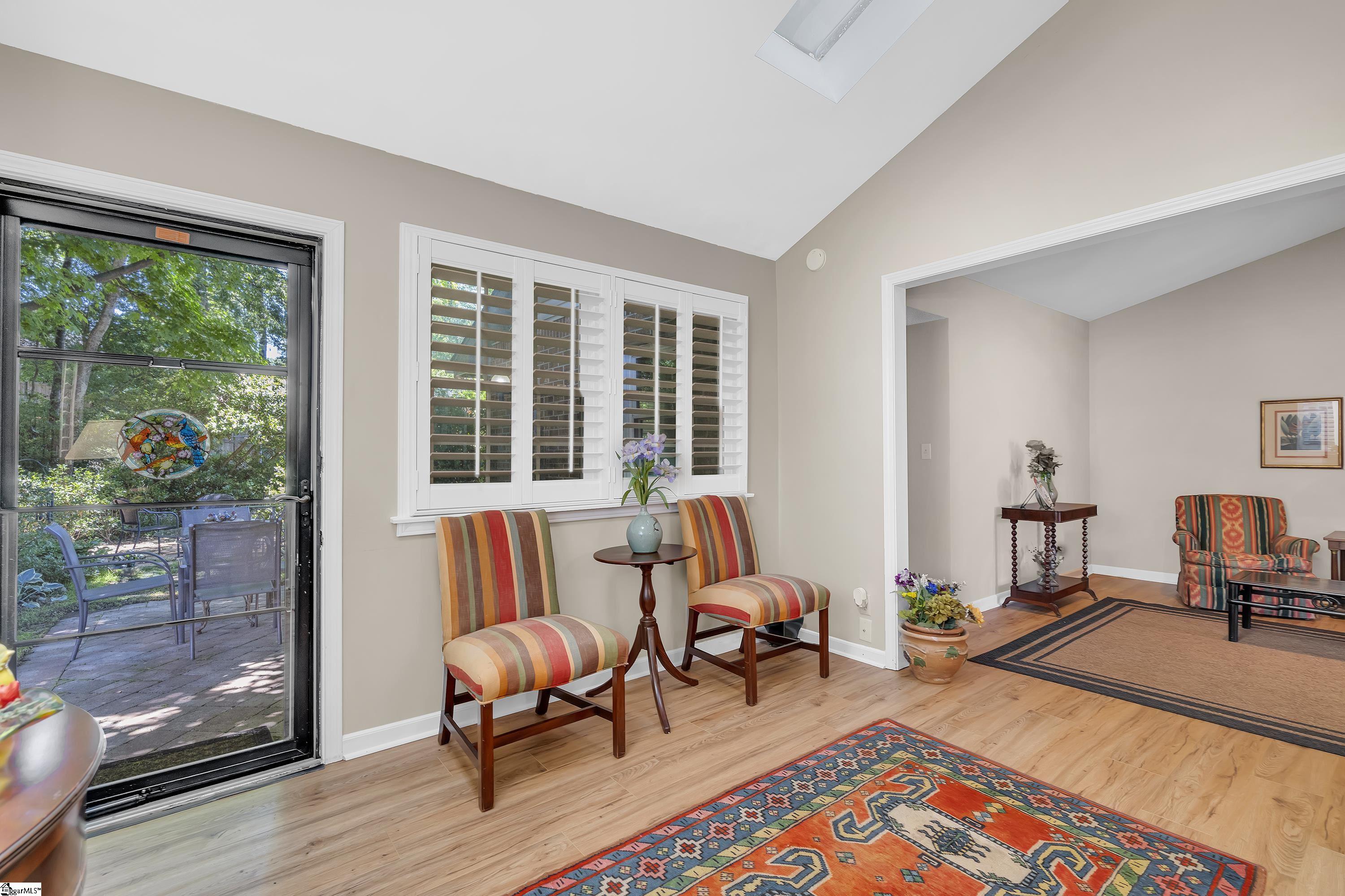 111 Hummingbird Ridge