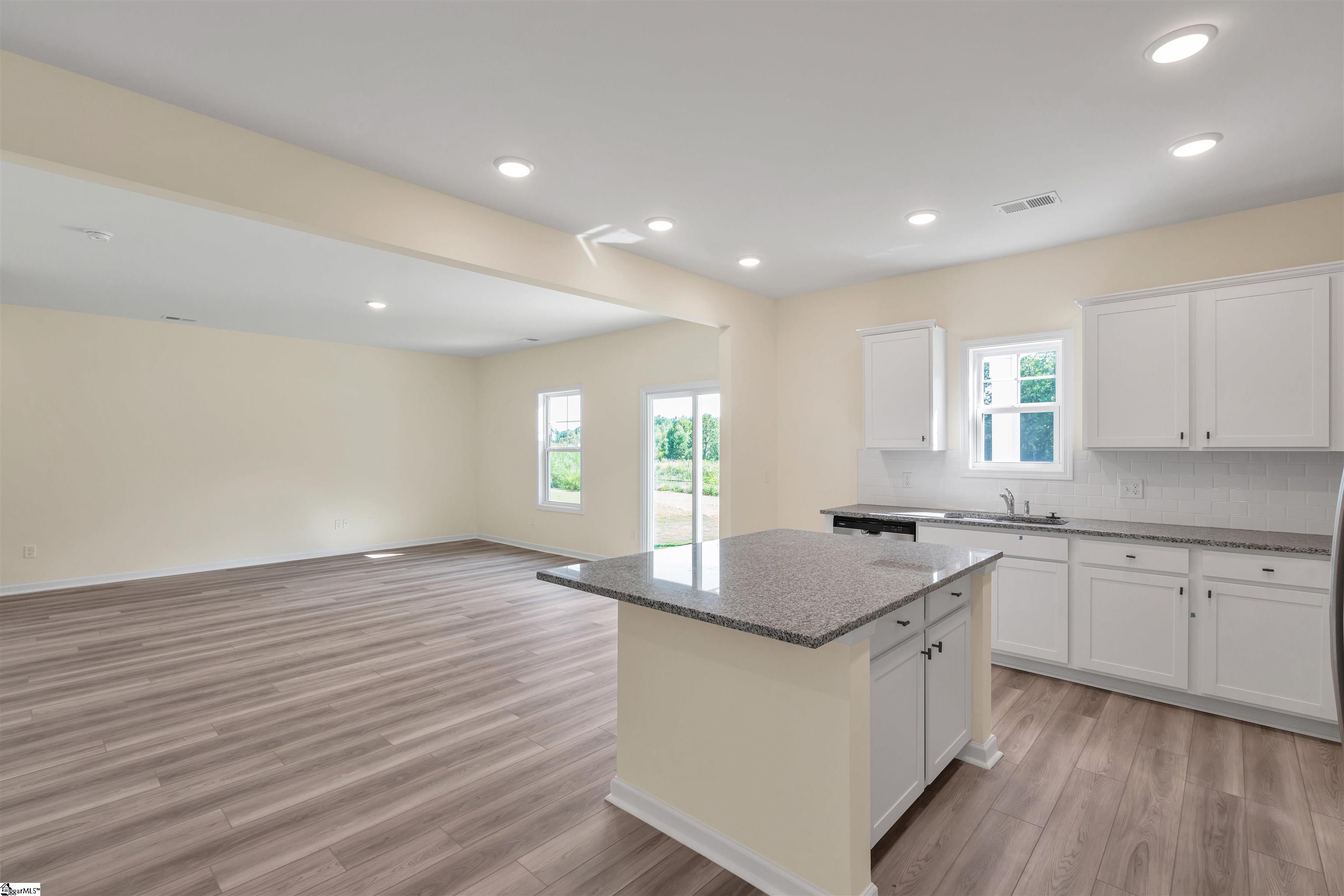 1103 Silverbend Trail