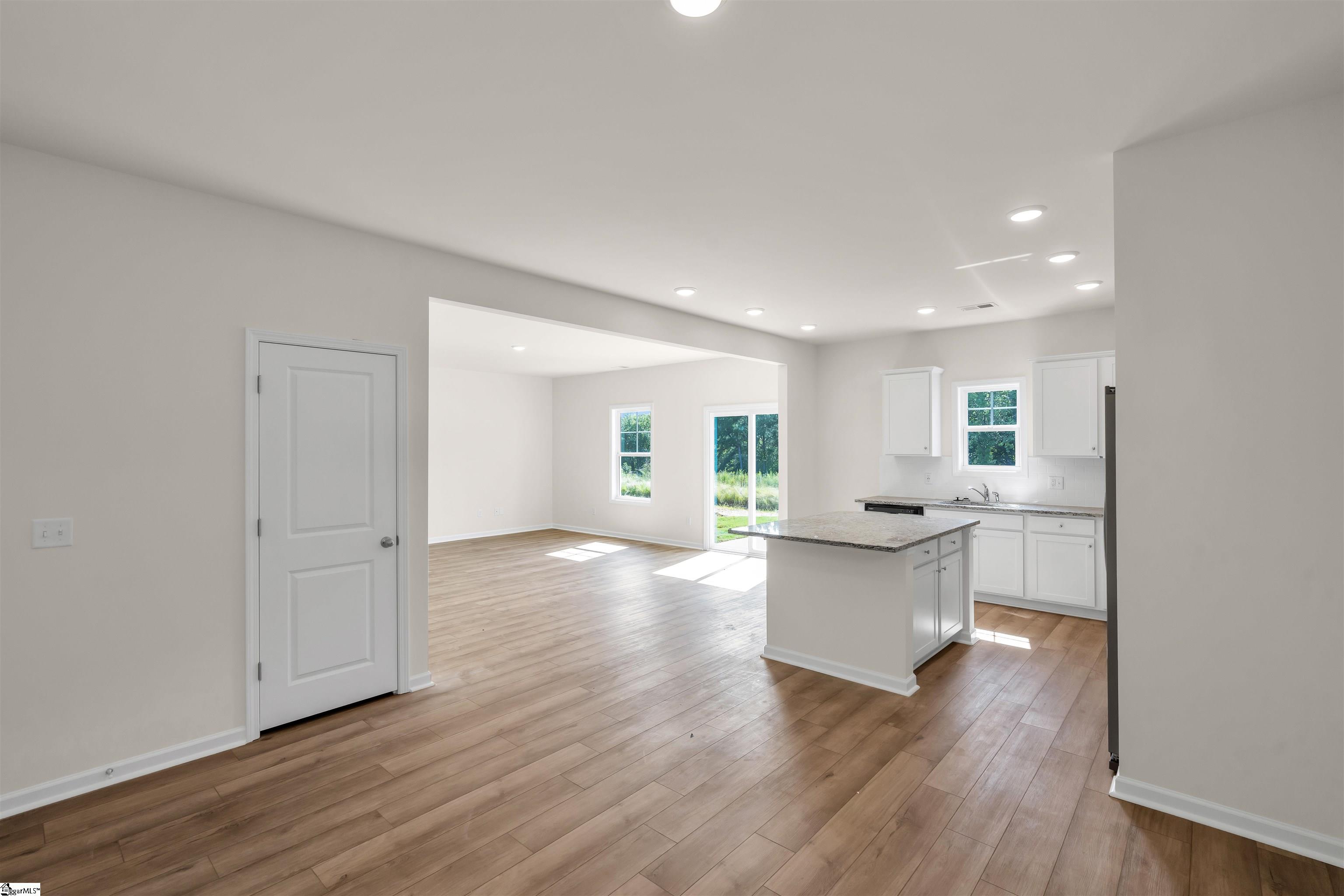 1087 Silverbend Trail