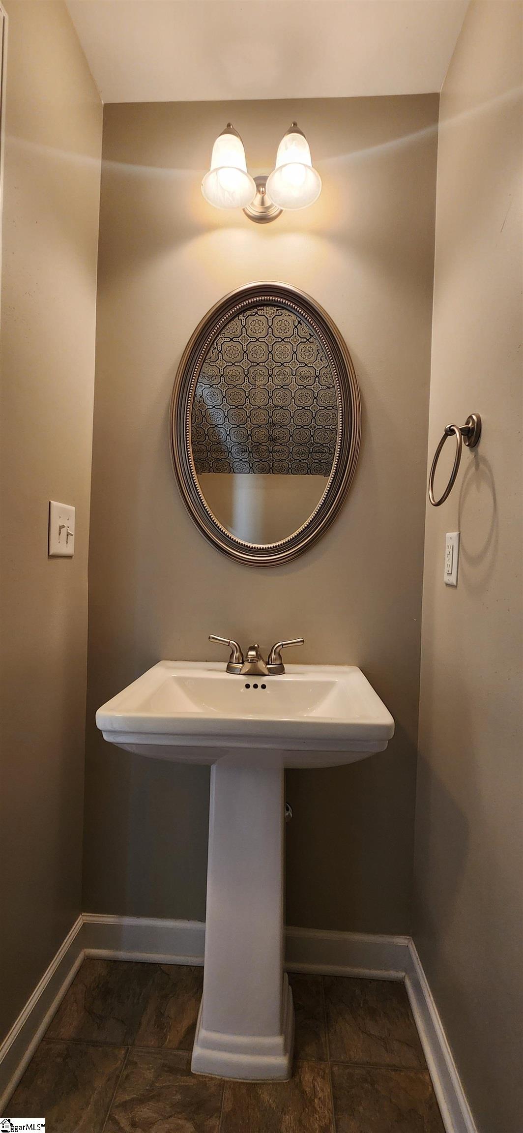 152 Middleton Park Lane